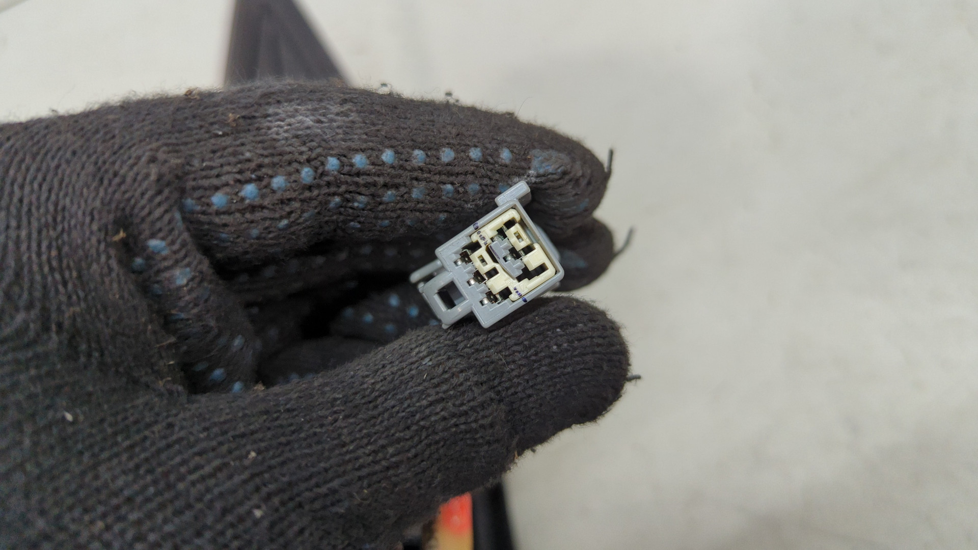 Зеркало левое электрическое