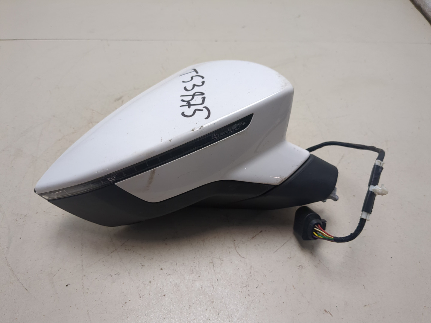 Зеркало правое электрическое