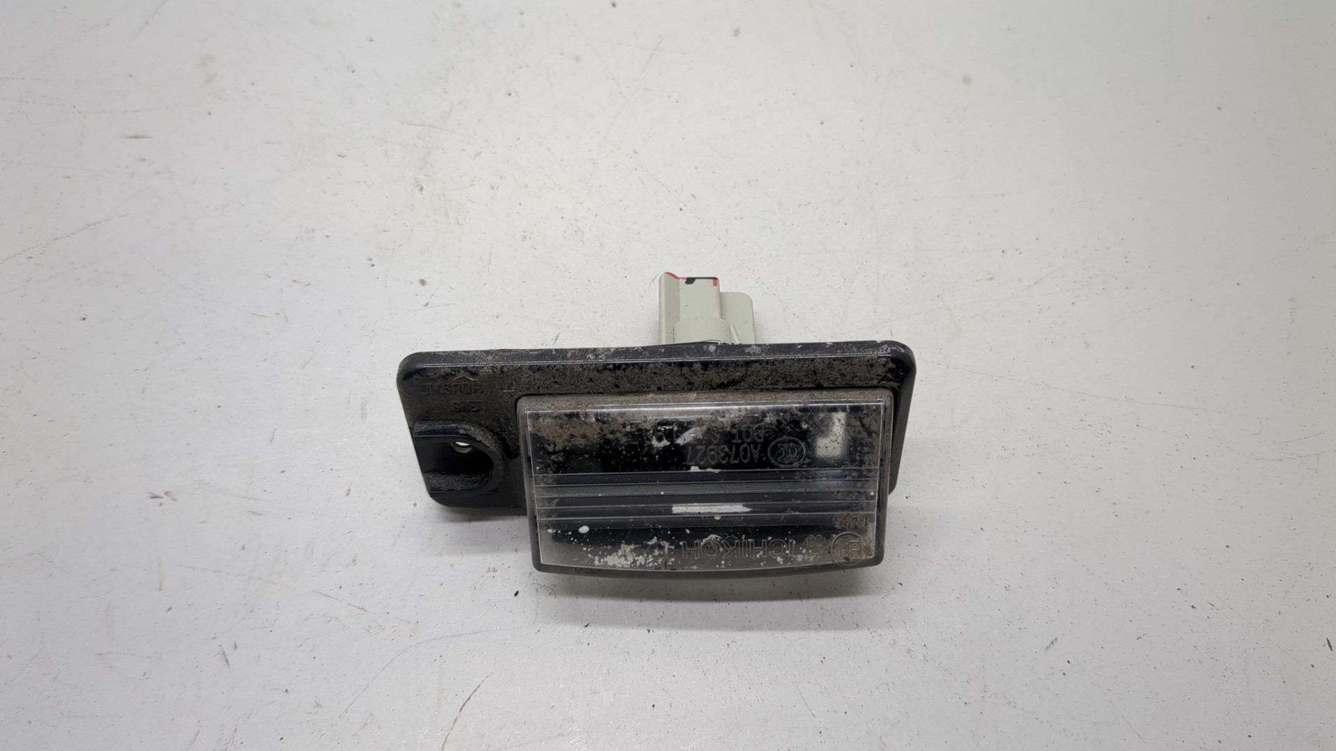 Фонарь подсветки номера