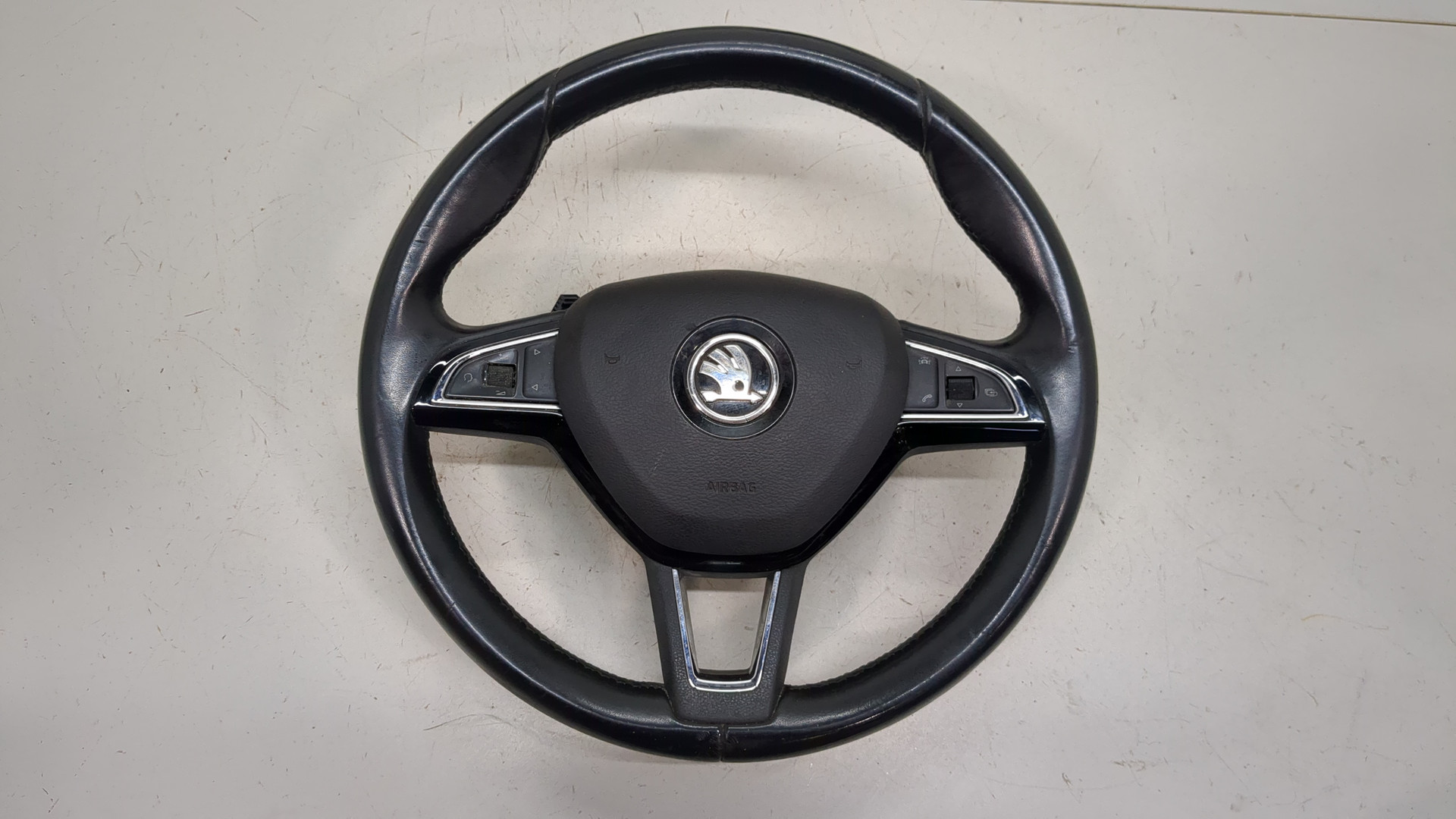 Рулевое колесо (руль)