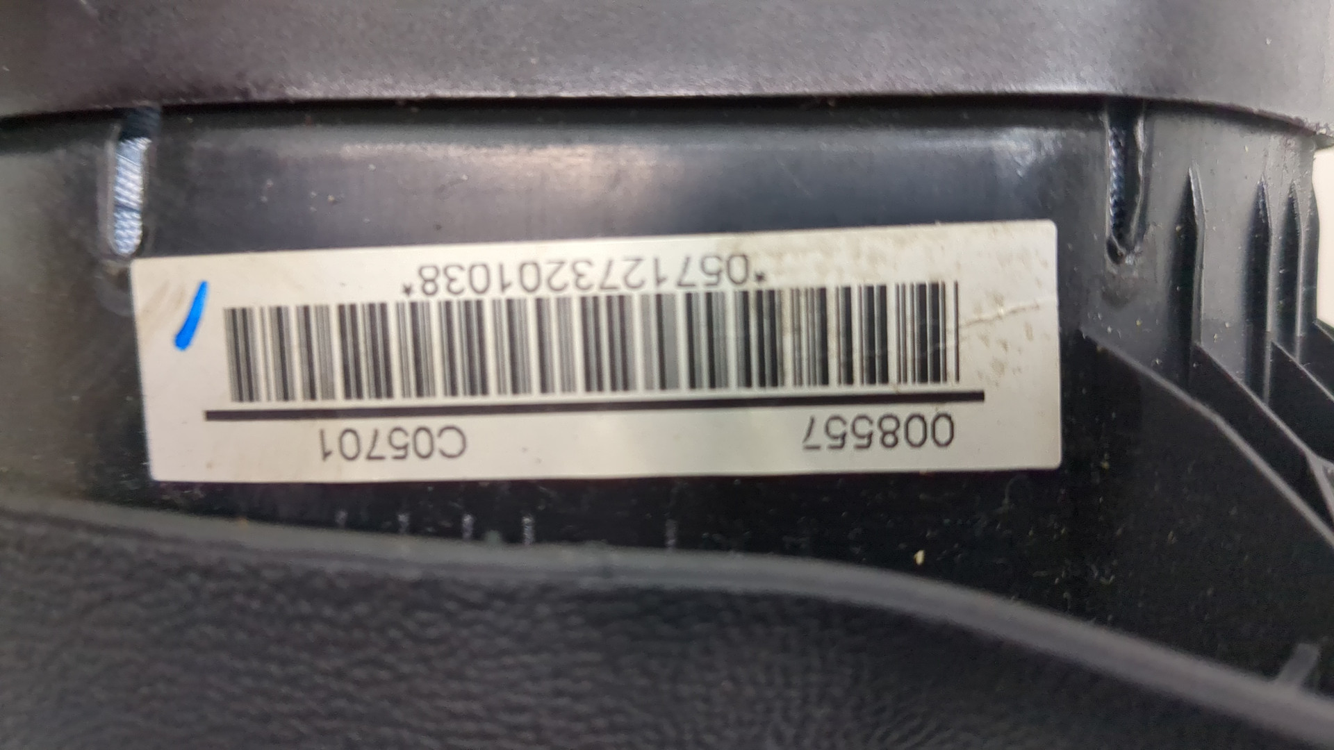 Подушка безопасности в рулевое колесо