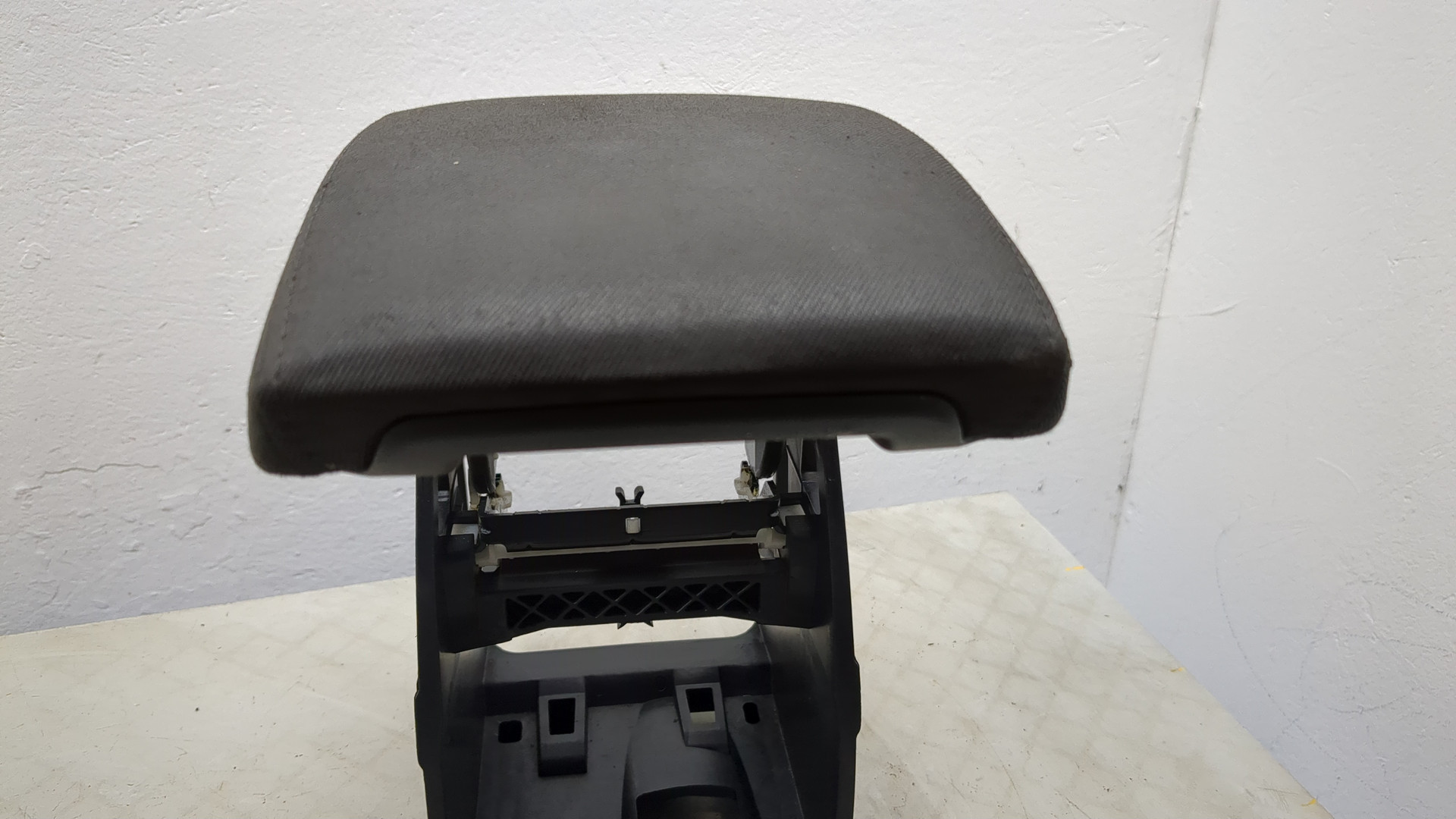 Подлокотник