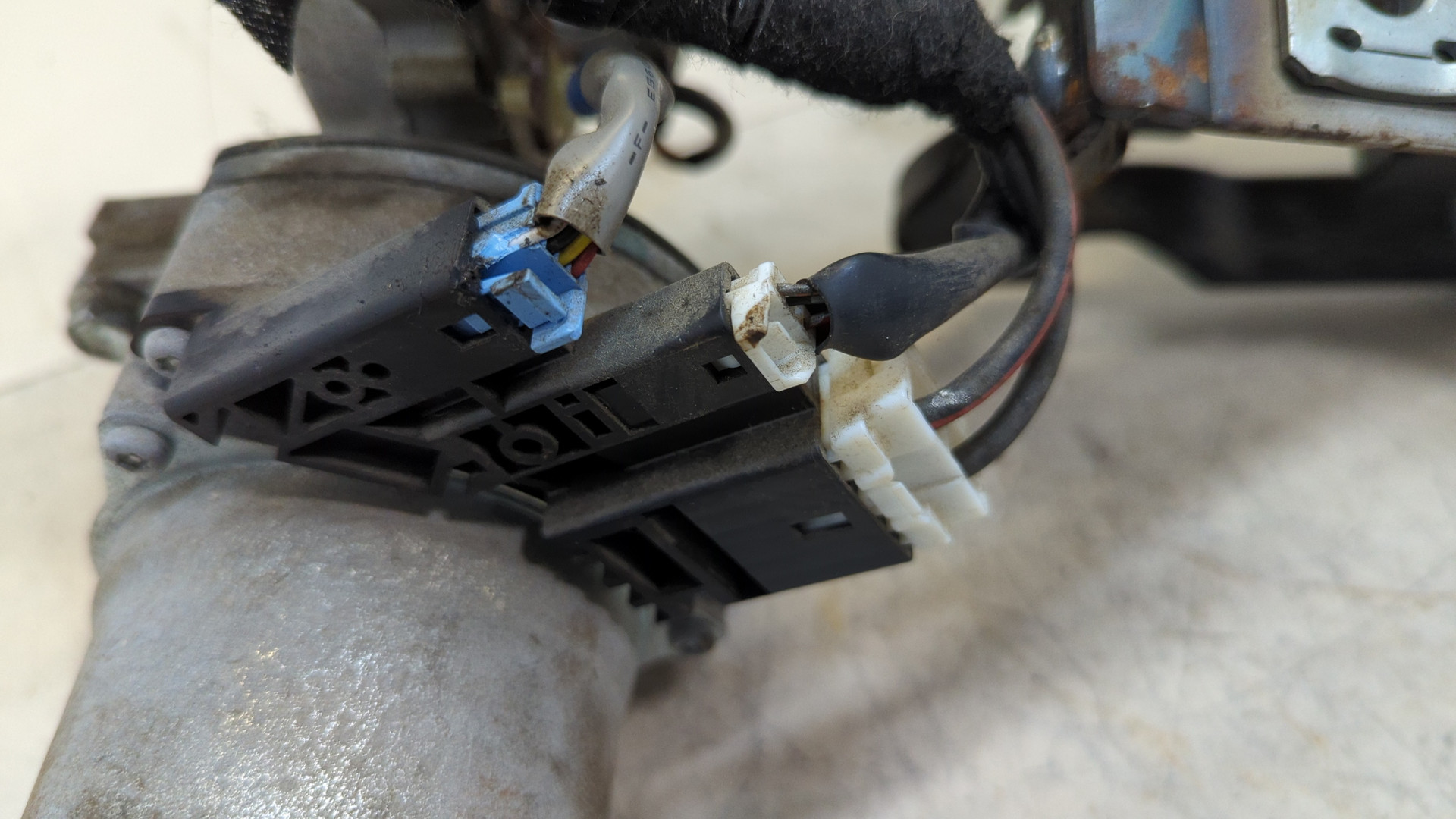 Серводвигатель рулевой рейки