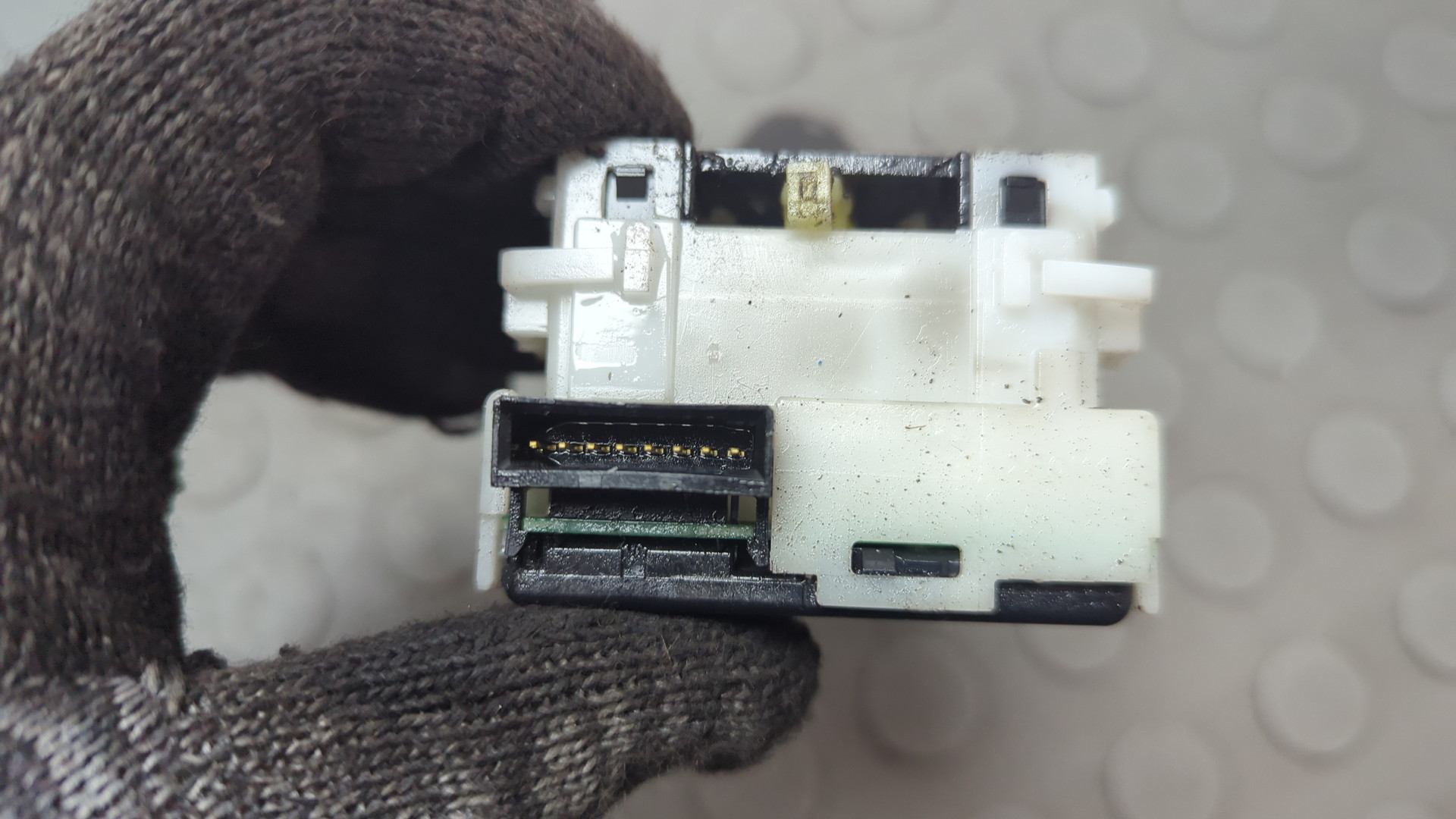 Переключатель поворотов подрулевой