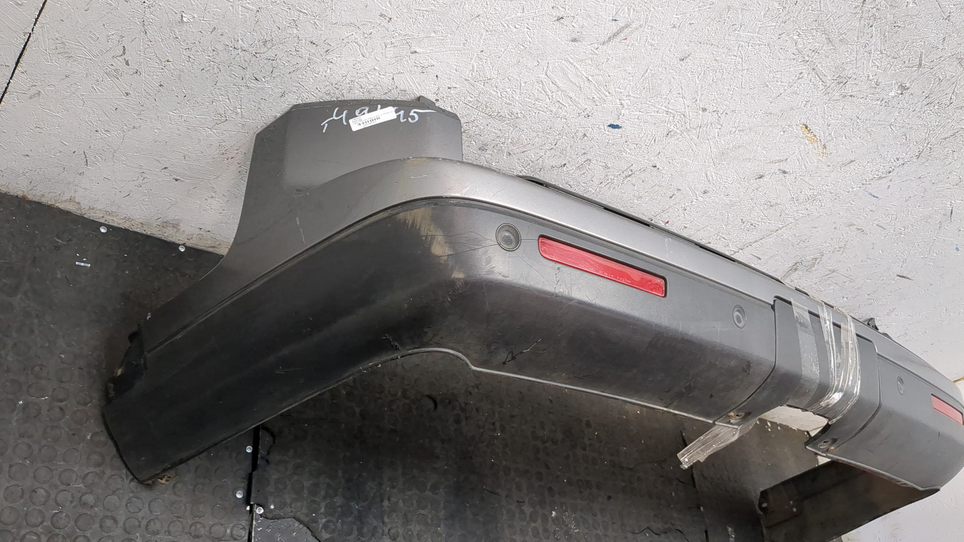 Бампер задний