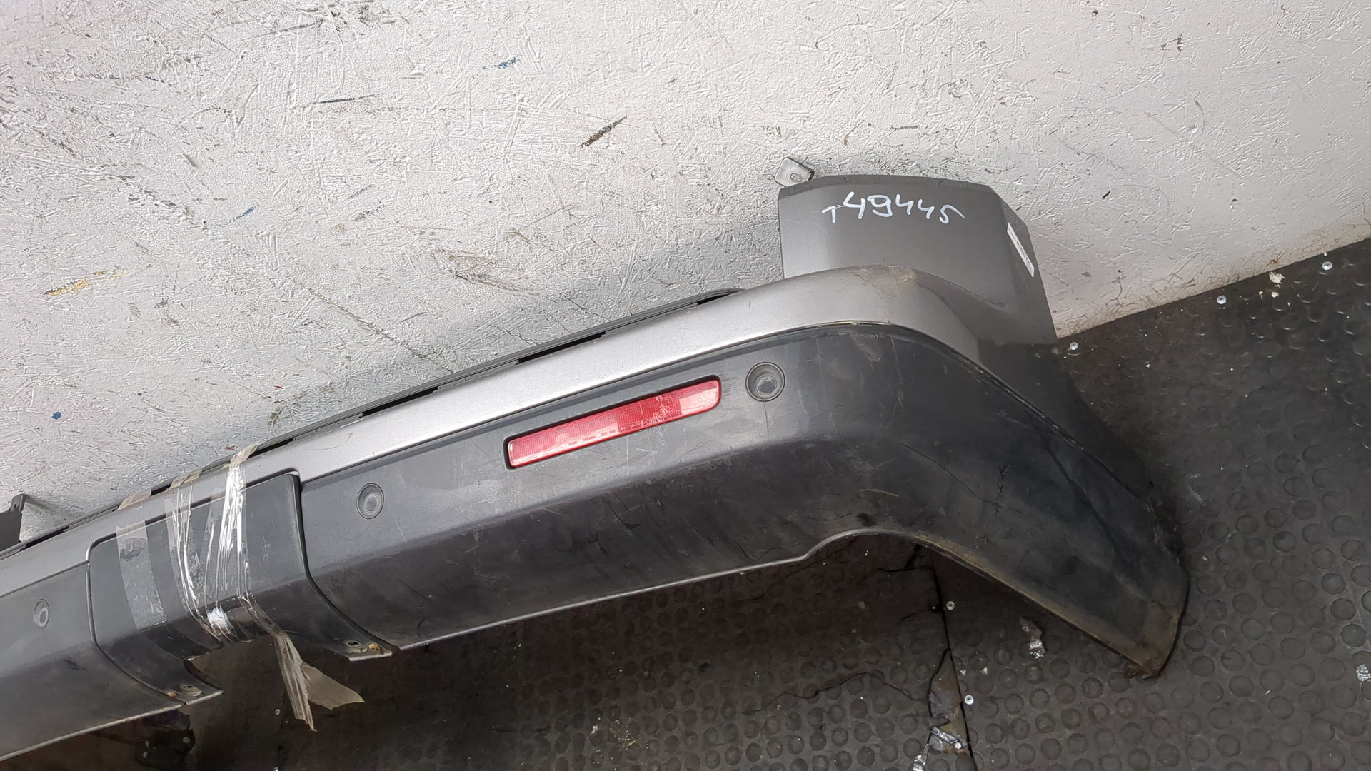 Бампер задний