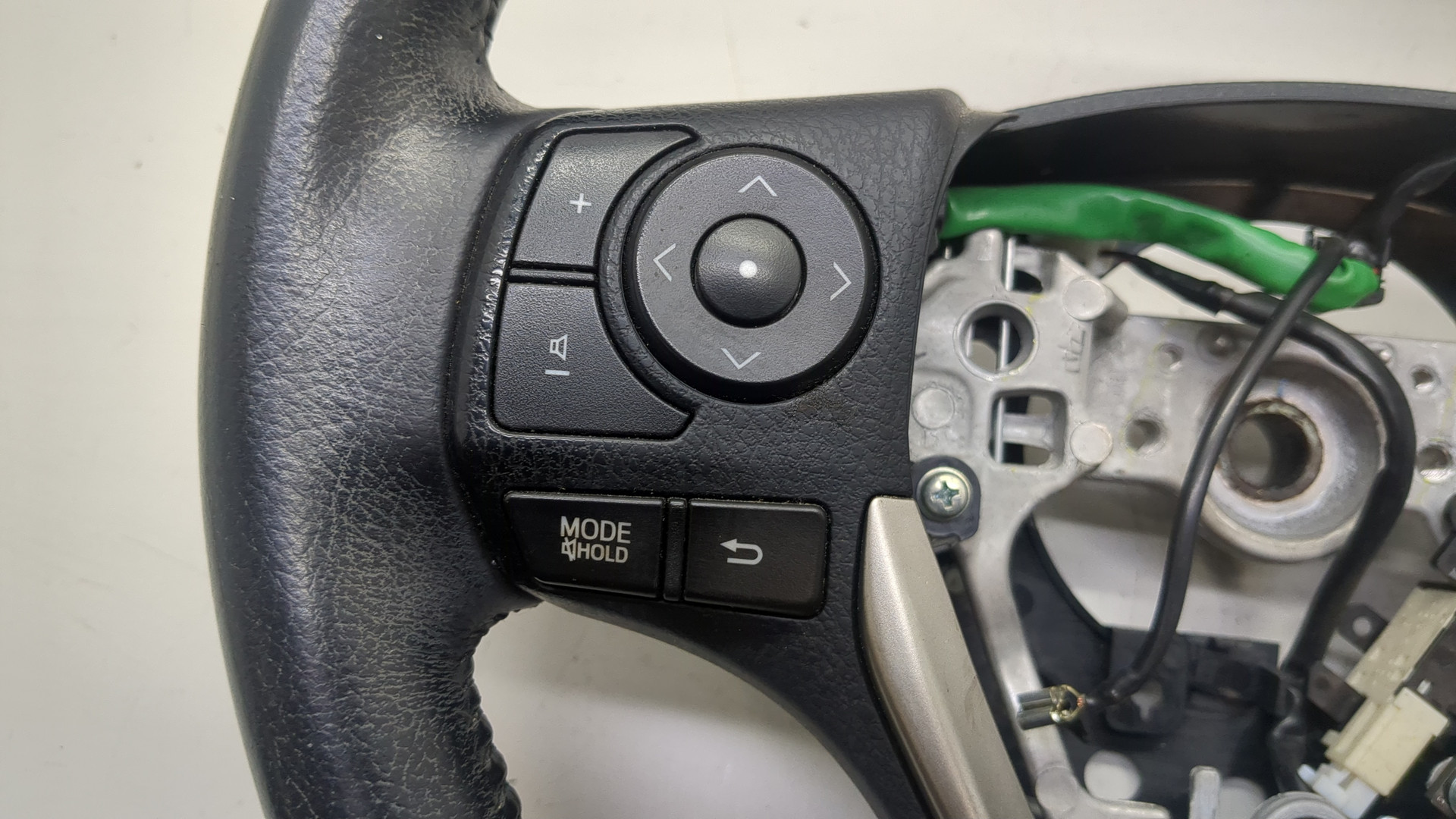 Рулевое колесо (руль)