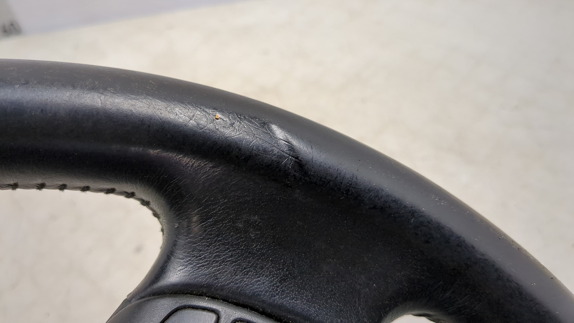 Рулевое колесо (руль)