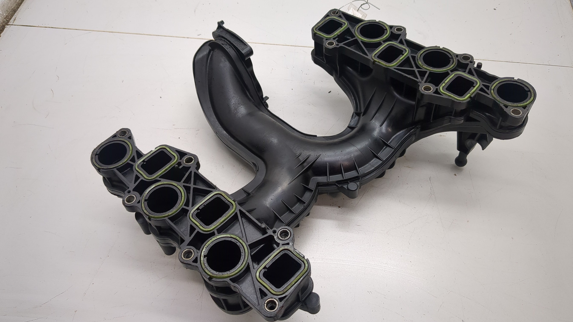 Коллектор впускной