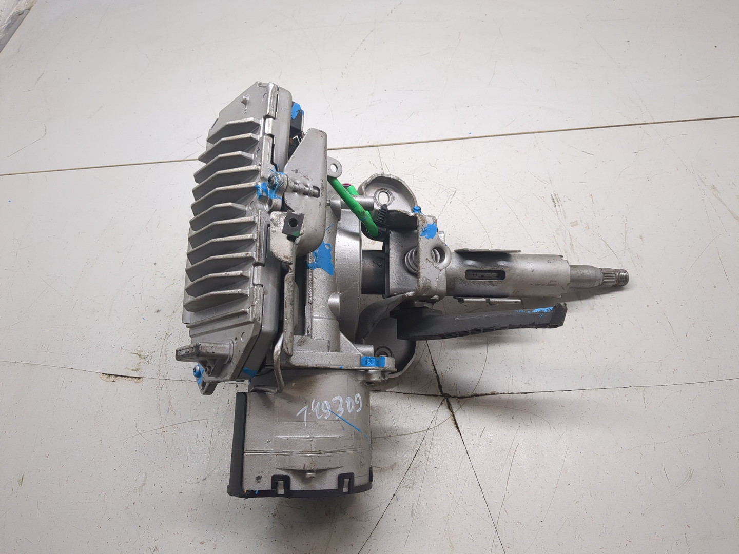 Серводвигатель рулевой рейки