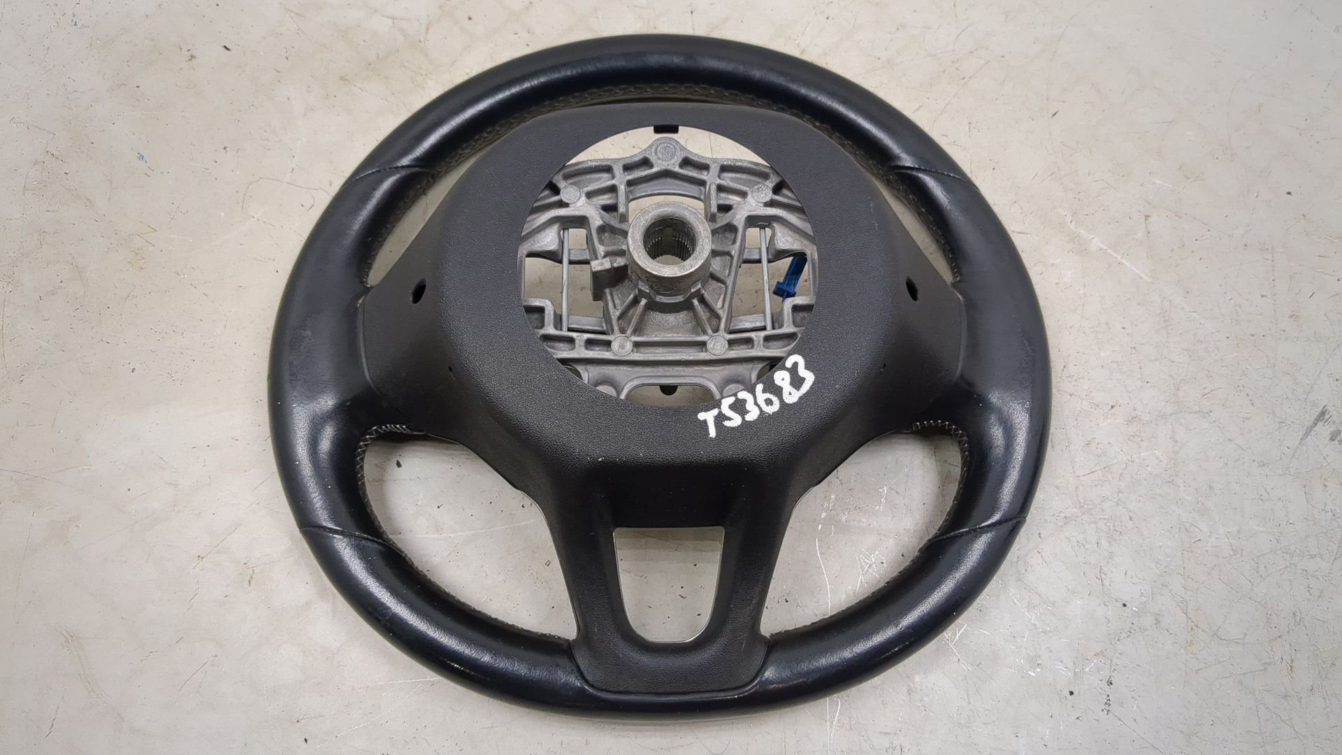 Рулевое колесо (руль)