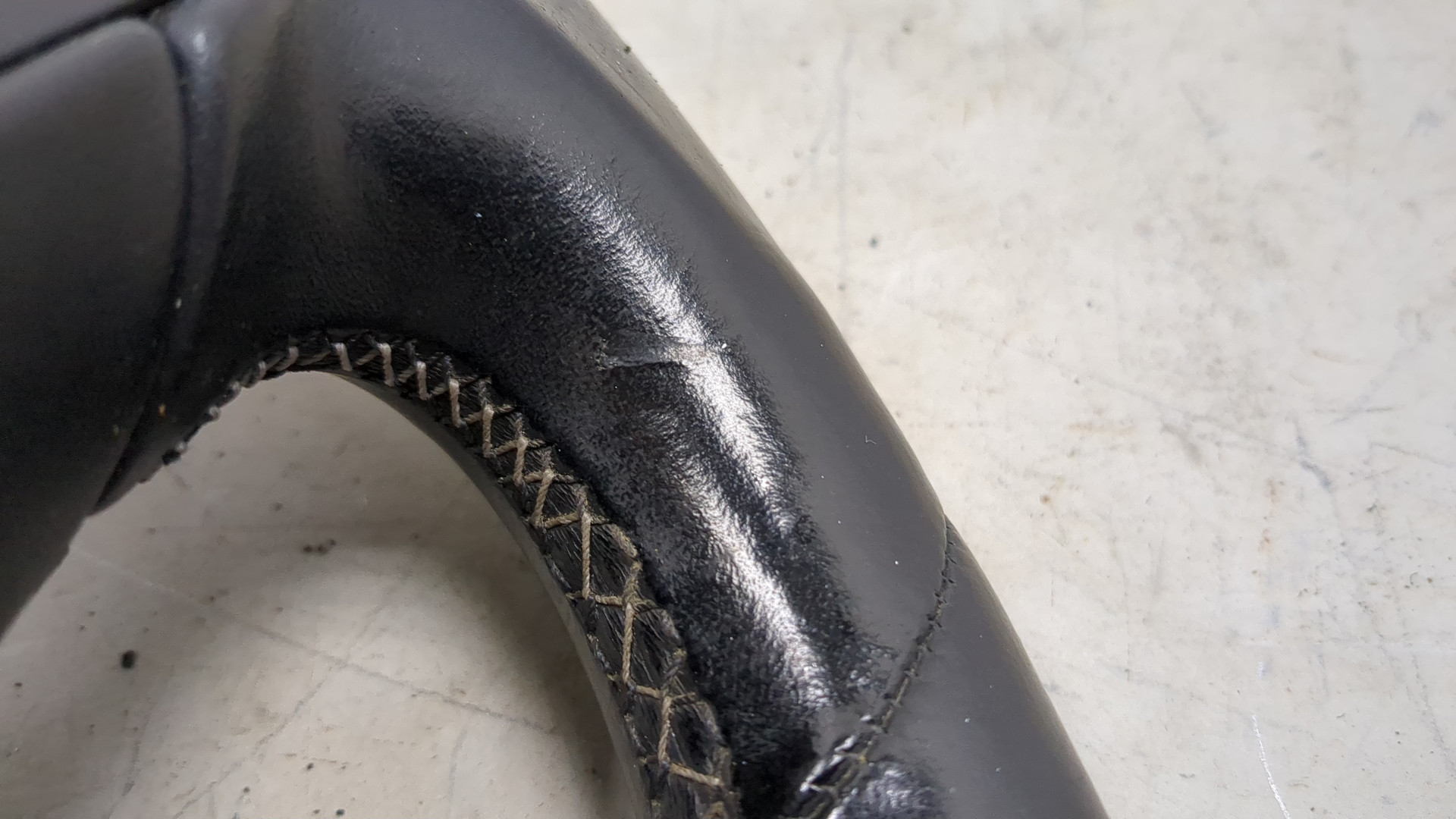 Рулевое колесо (руль)