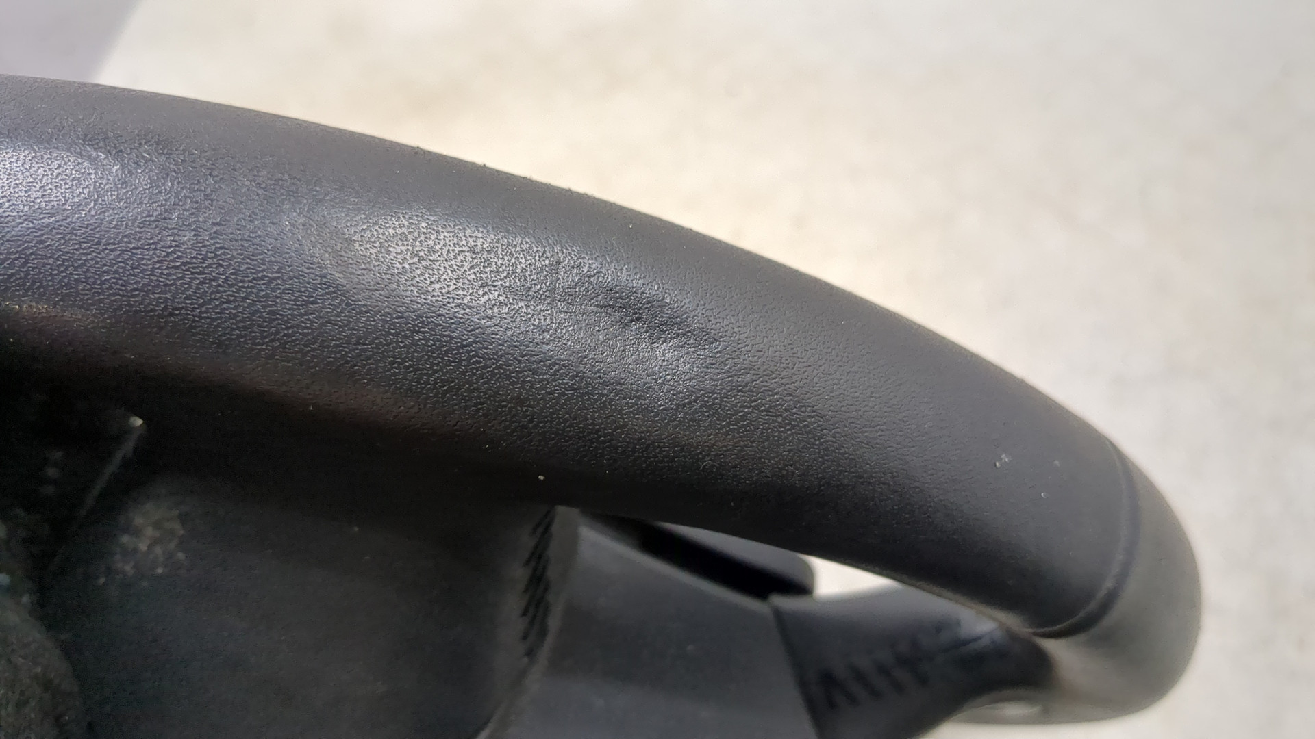 Рулевое колесо (руль)