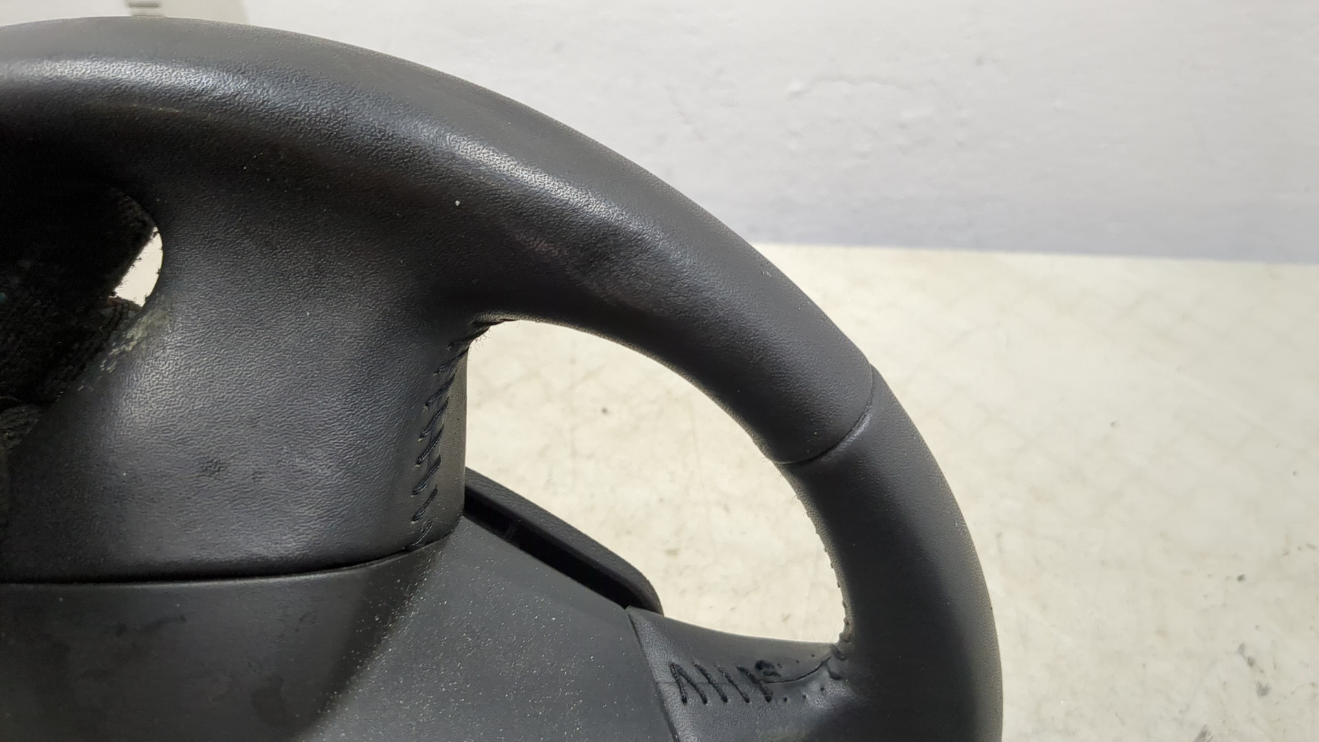 Рулевое колесо (руль)