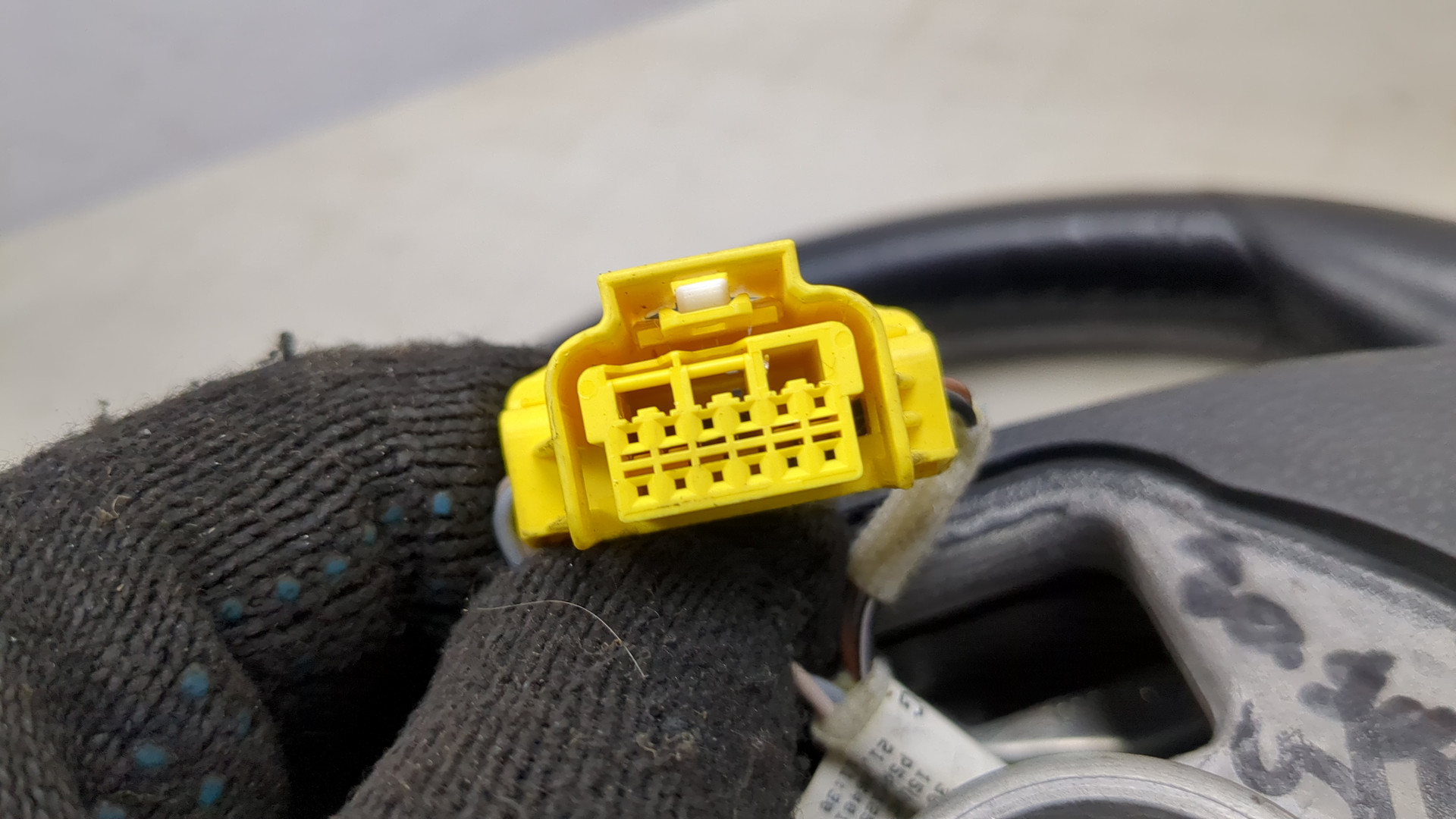 Рулевое колесо (руль)