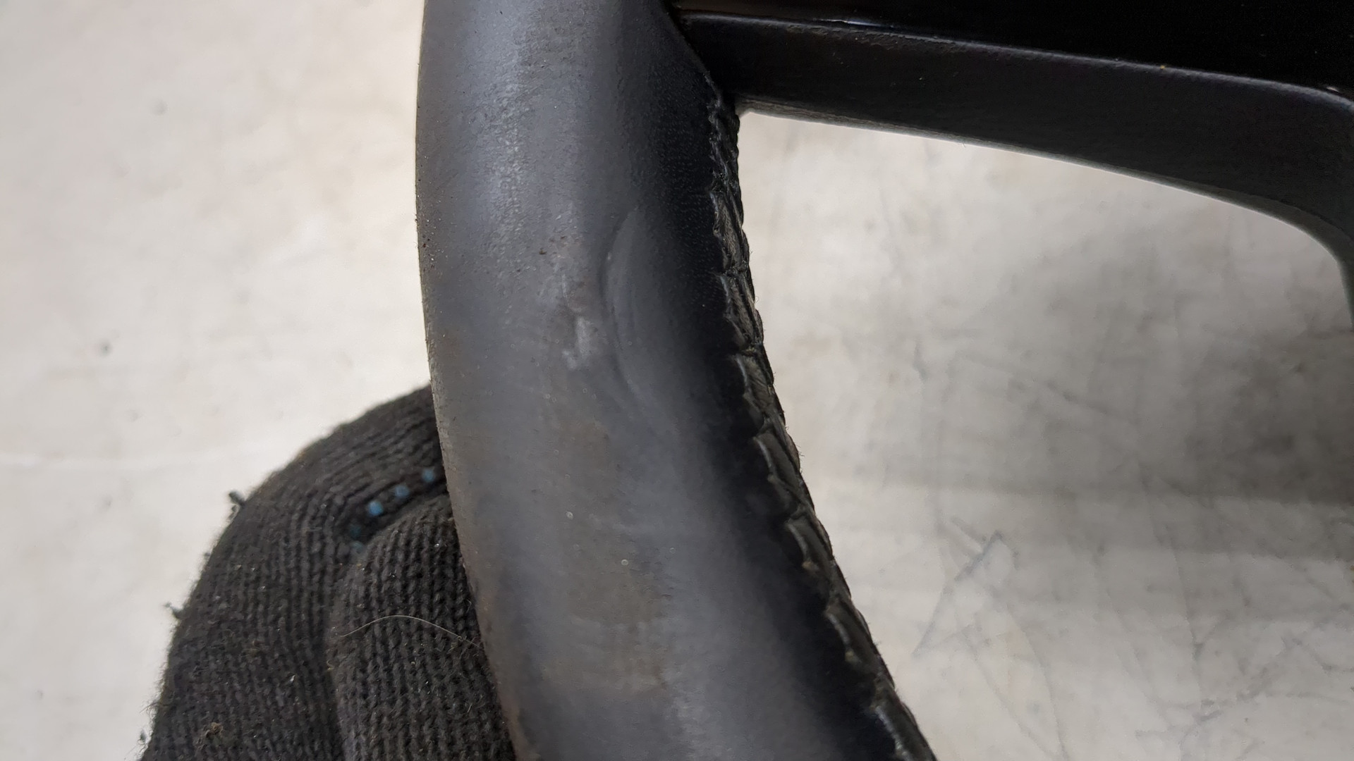 Рулевое колесо (руль)