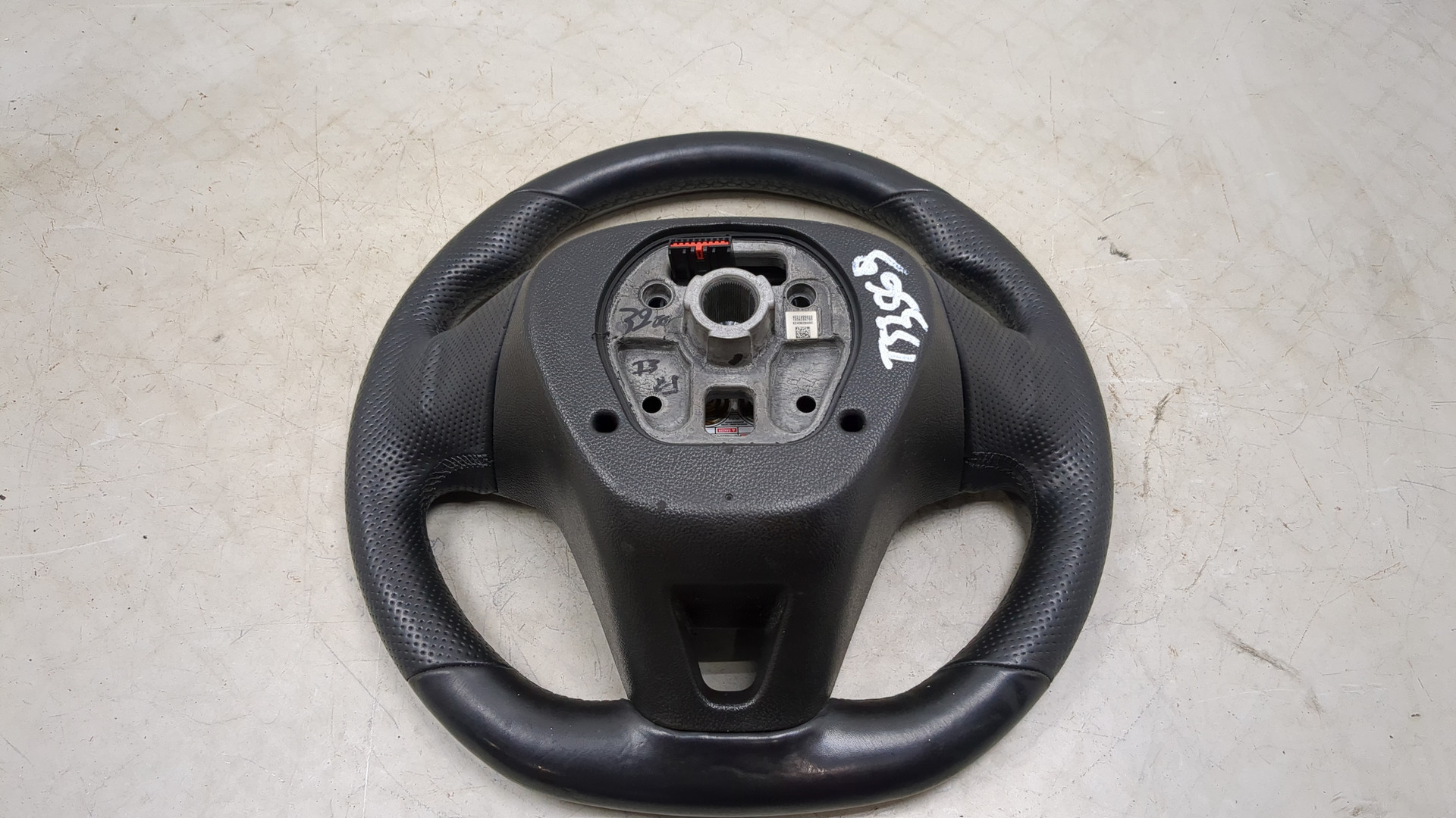 Рулевое колесо (руль)