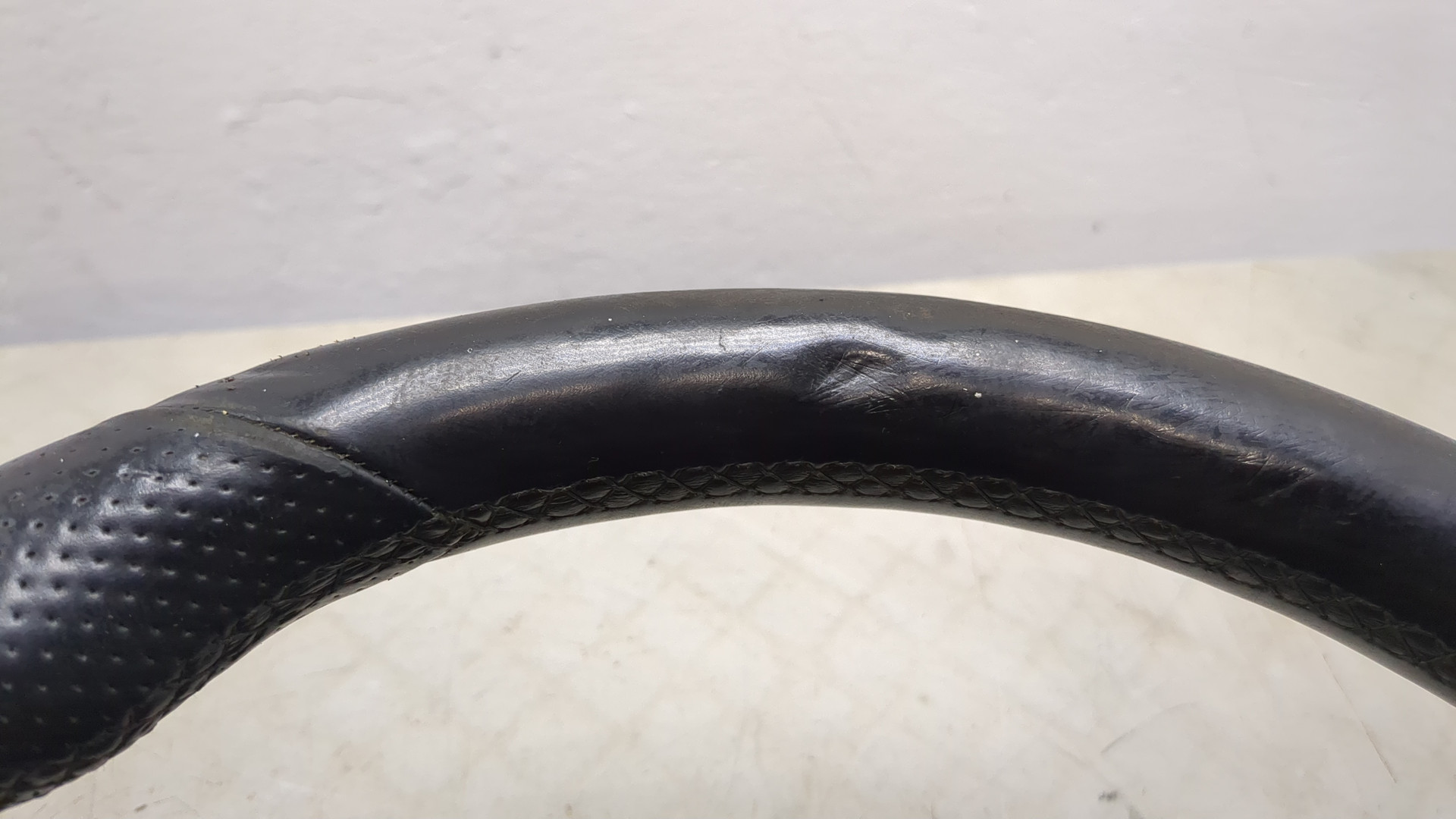 Рулевое колесо (руль)