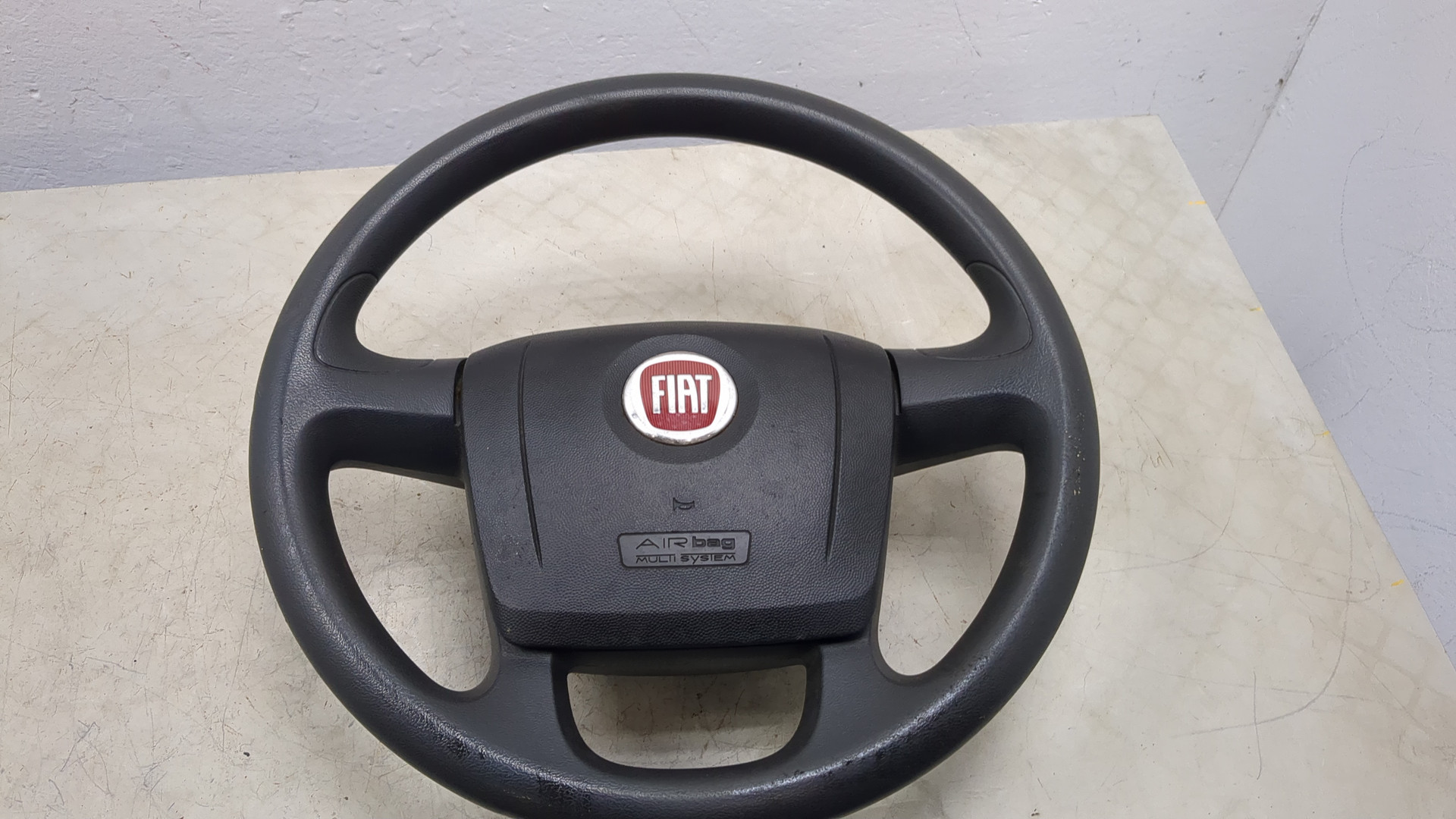 Рулевое колесо (руль)