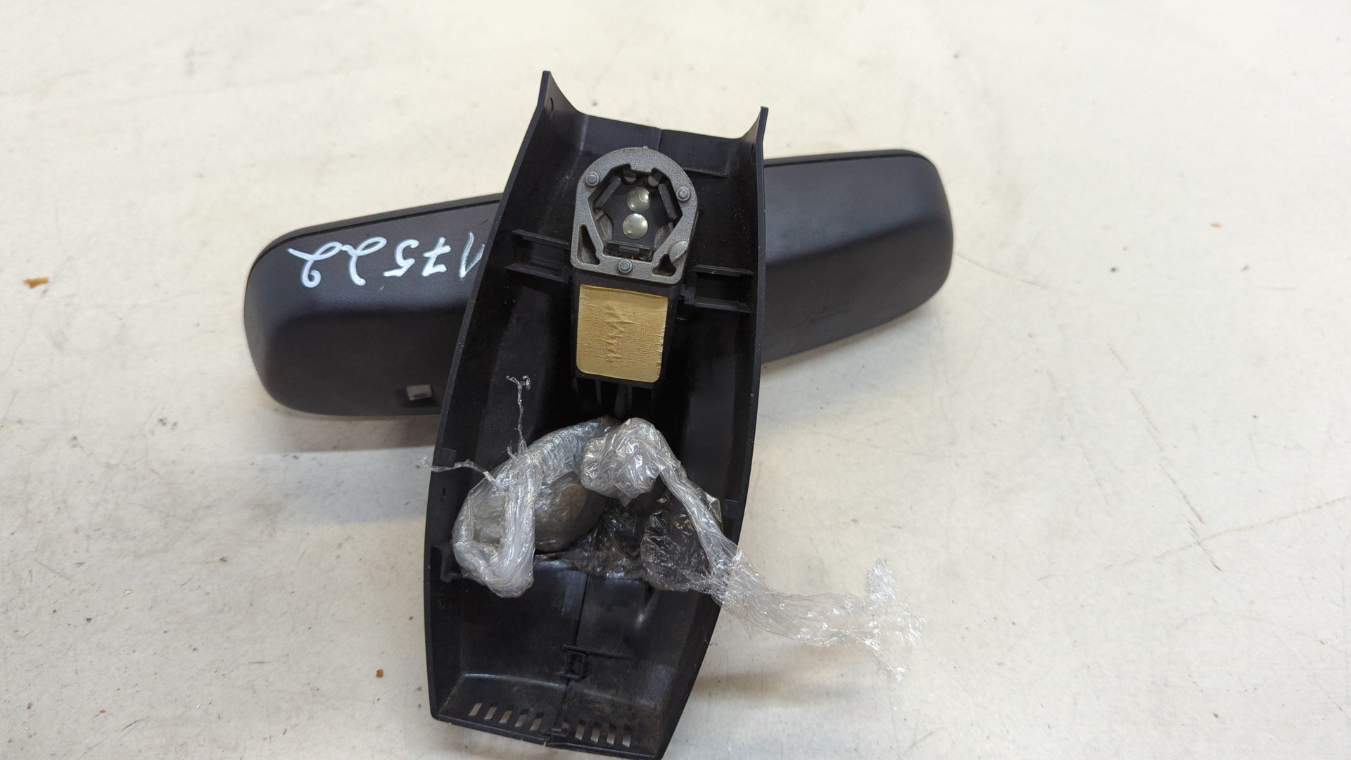 Зеркало заднего вида