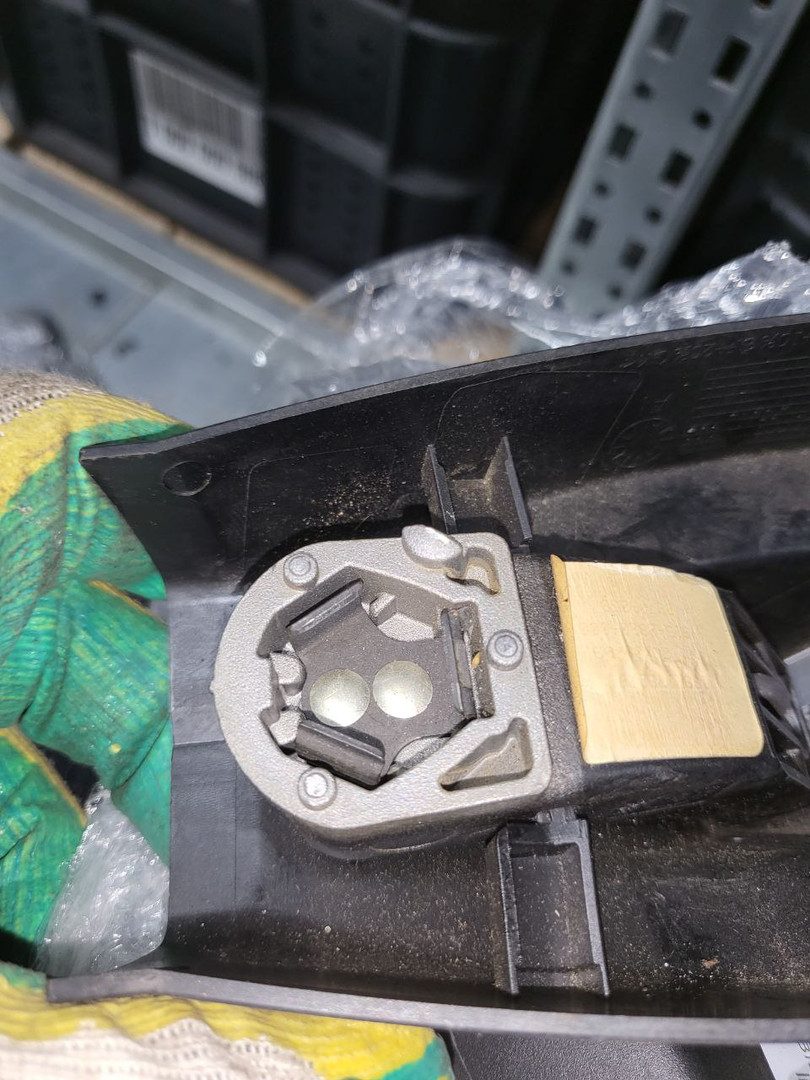 Зеркало заднего вида