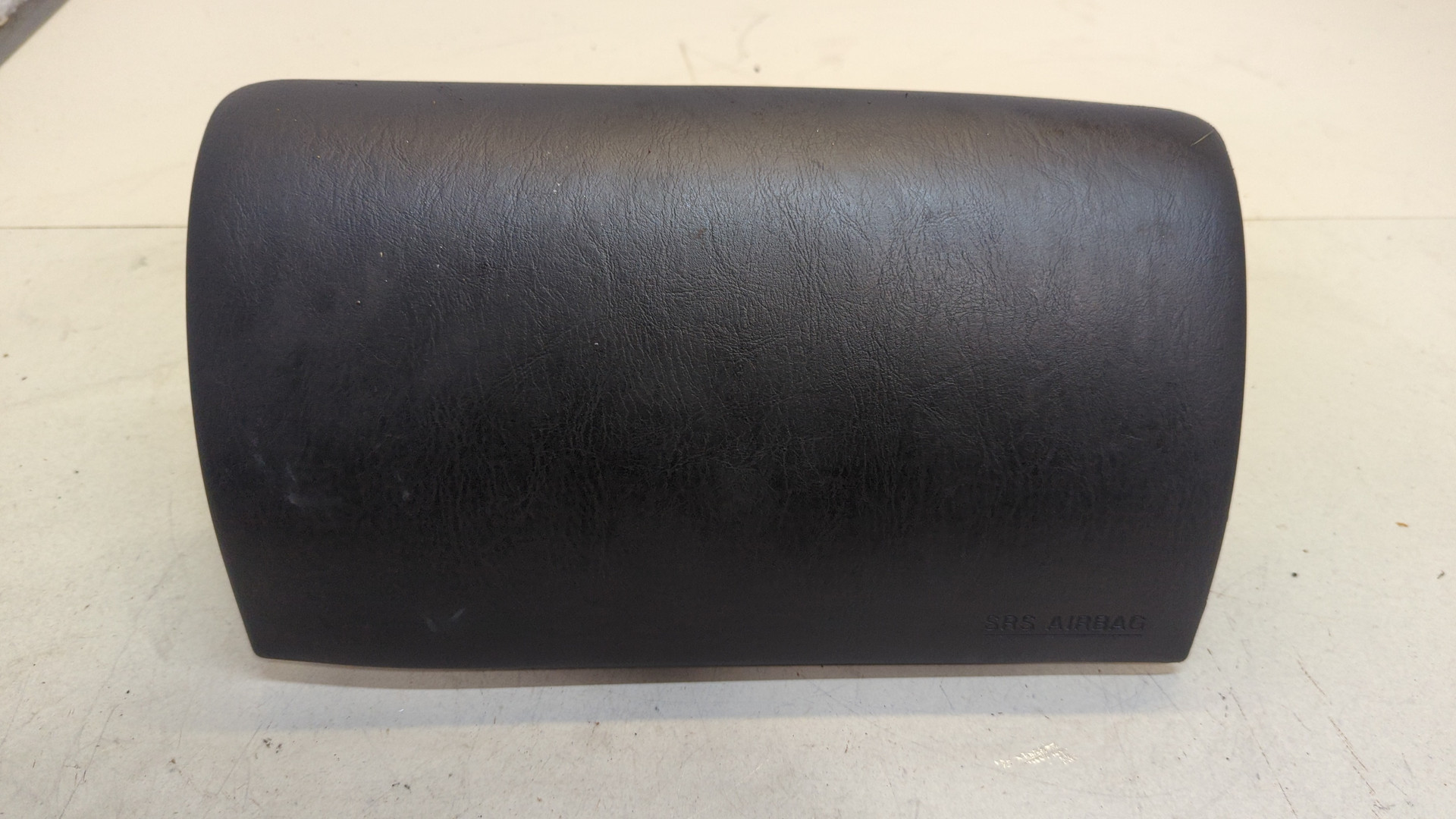 Подушка безопасности пассажирская (в торпедо)