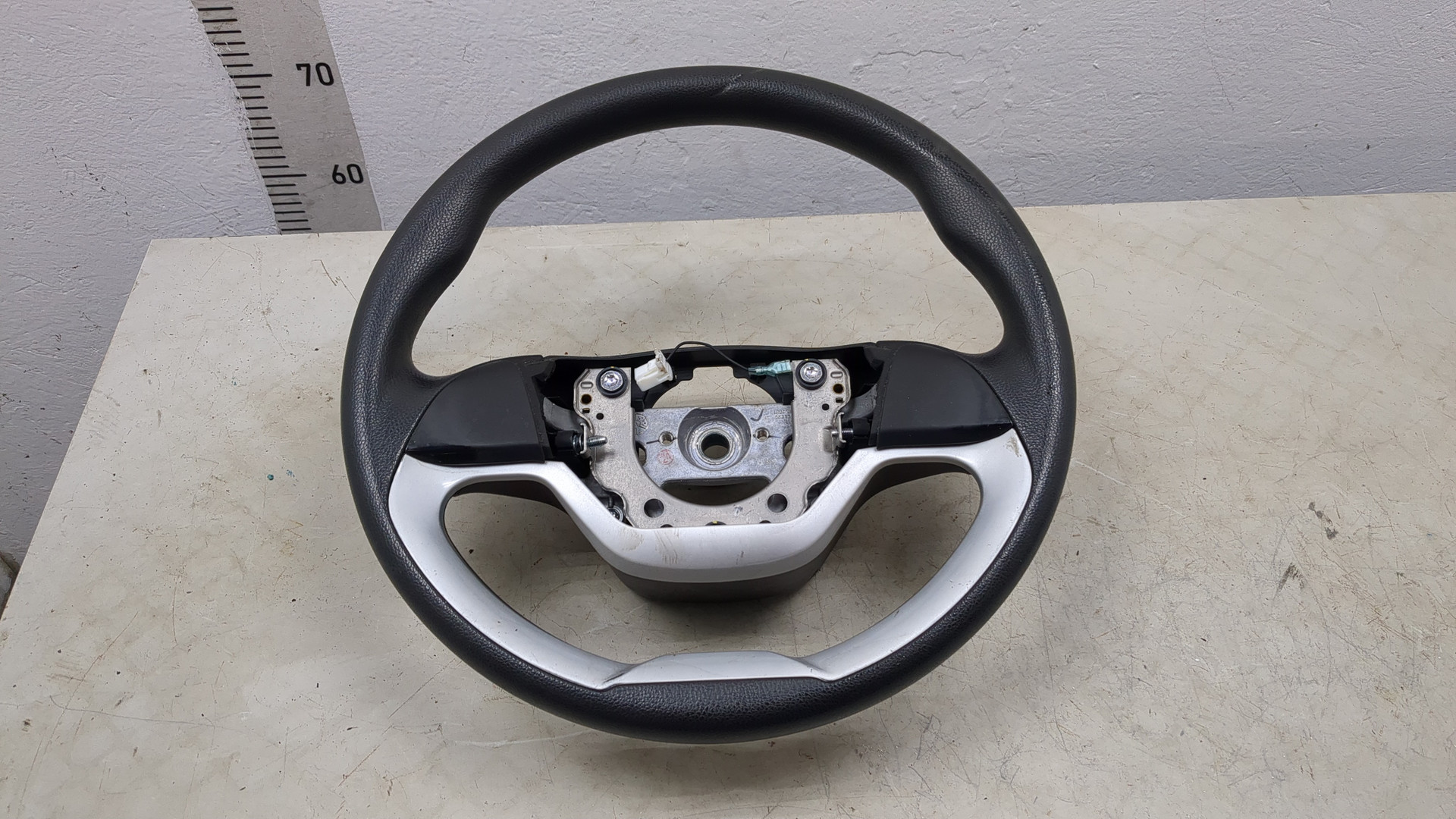 Рулевое колесо (руль)