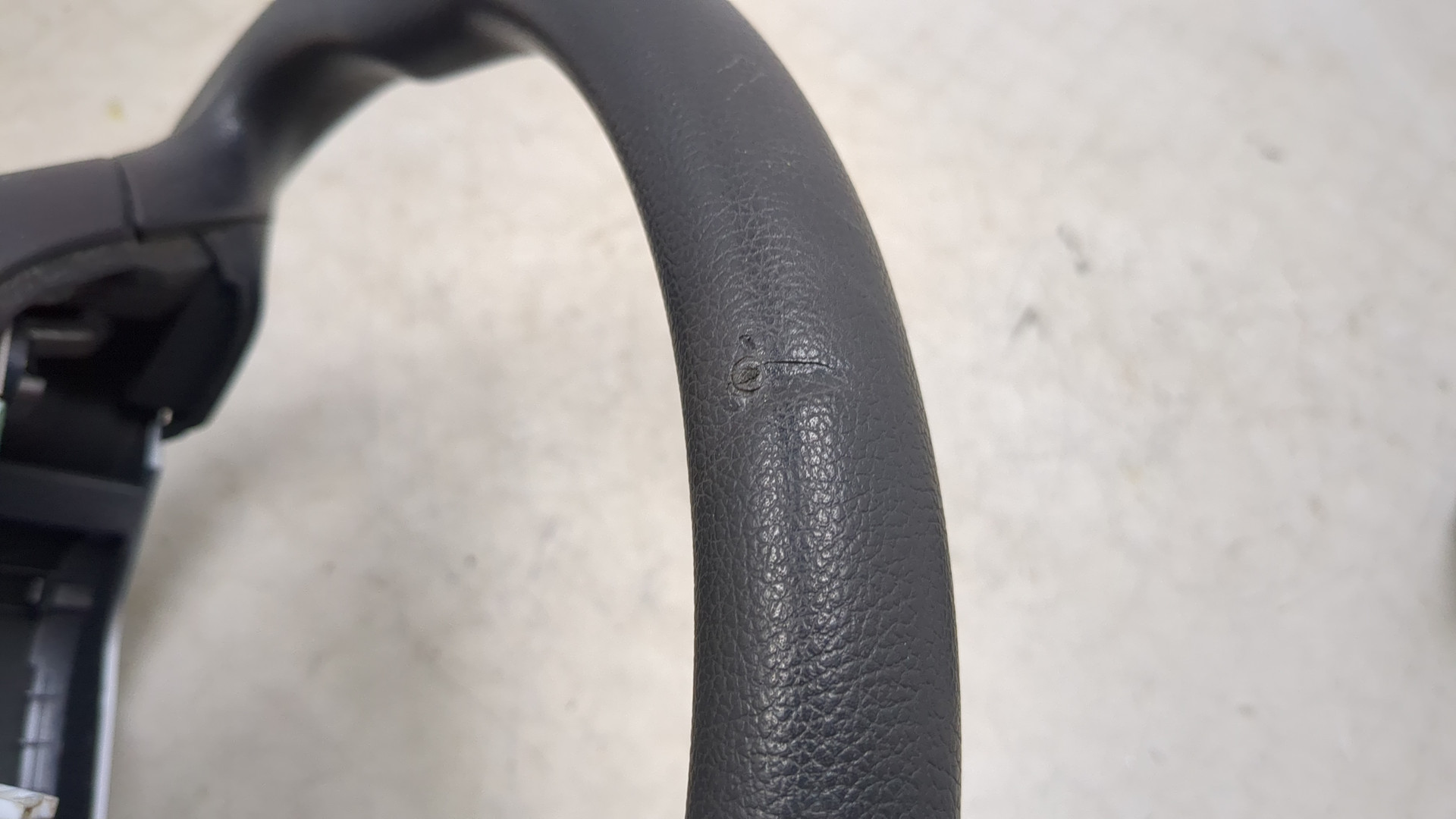 Рулевое колесо (руль)