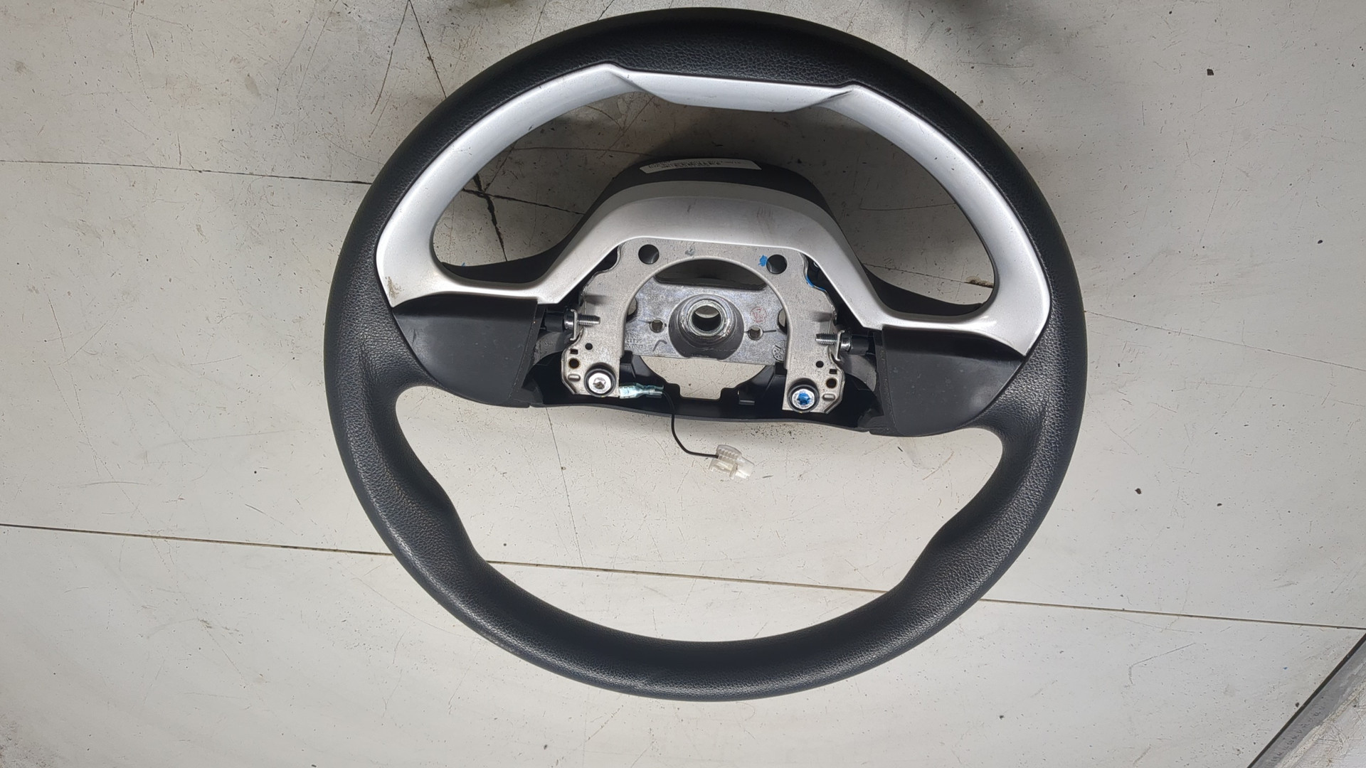 Рулевое колесо (руль)