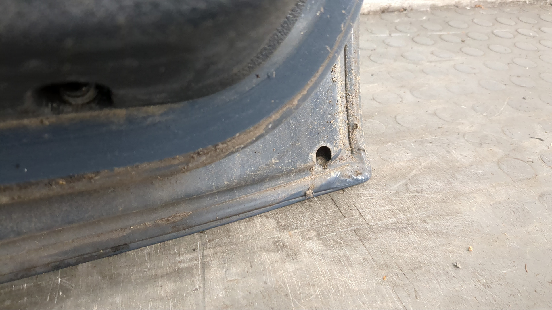 Дверь передняя левая