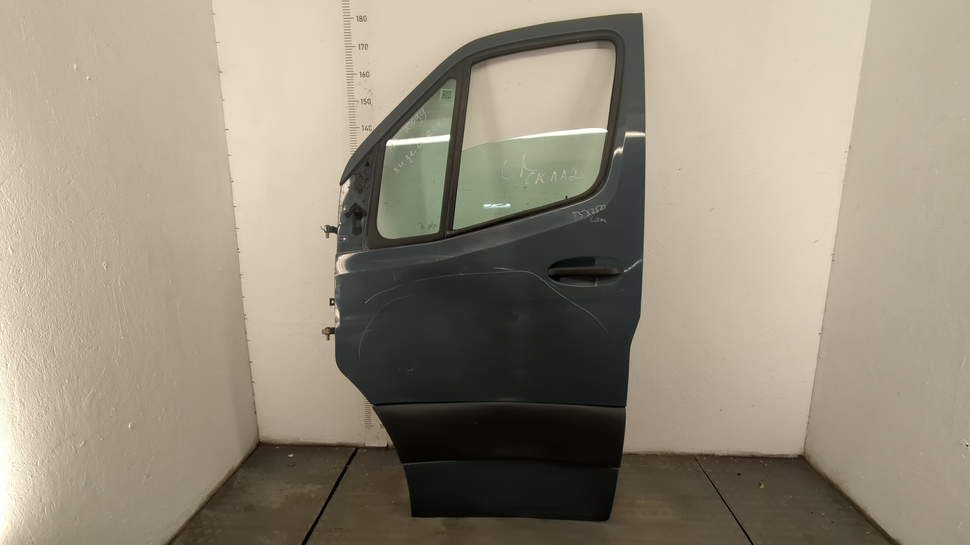 Дверь передняя левая