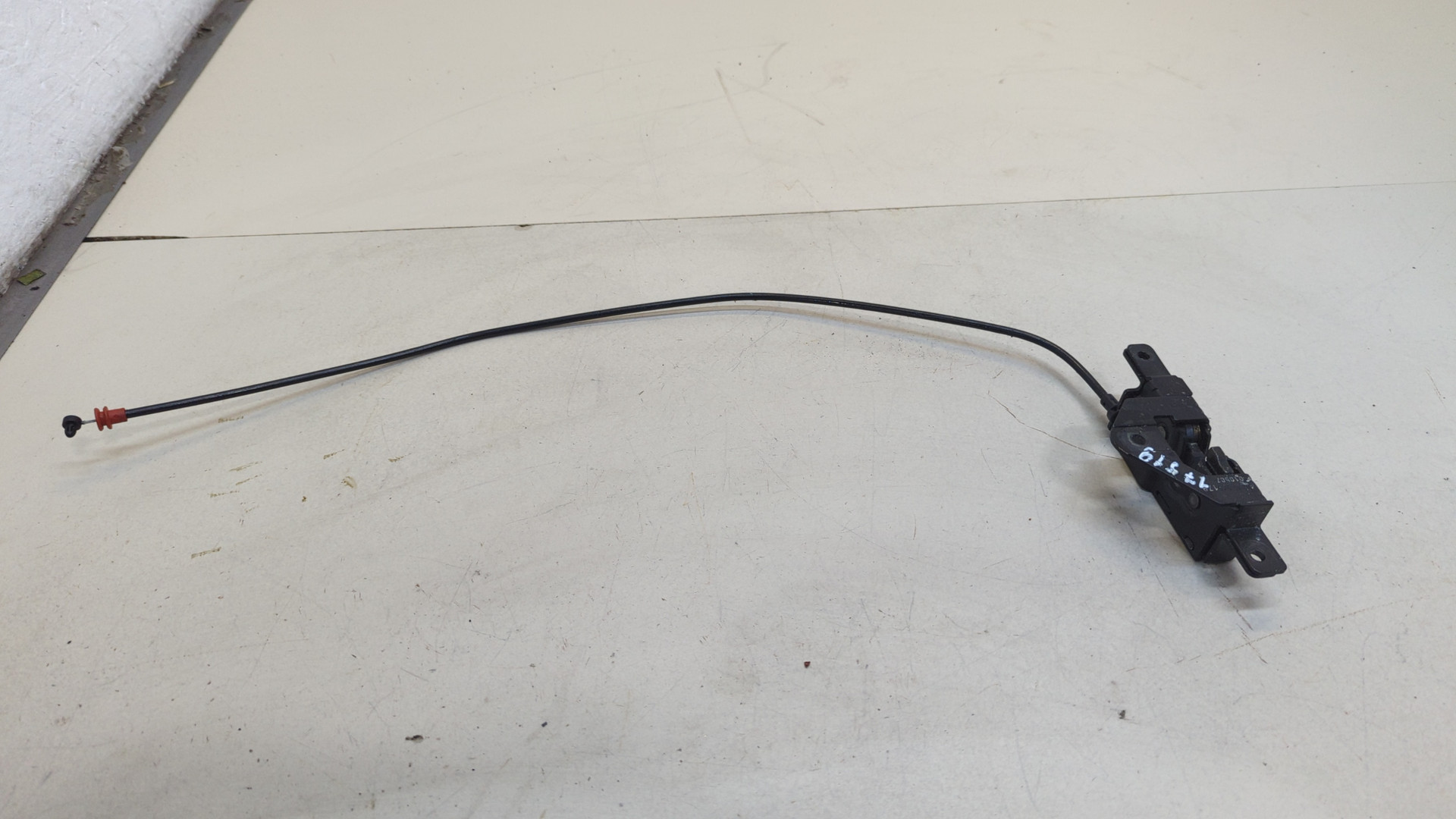 Замок багажника