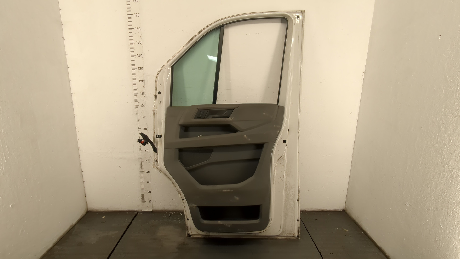 Дверь передняя правая