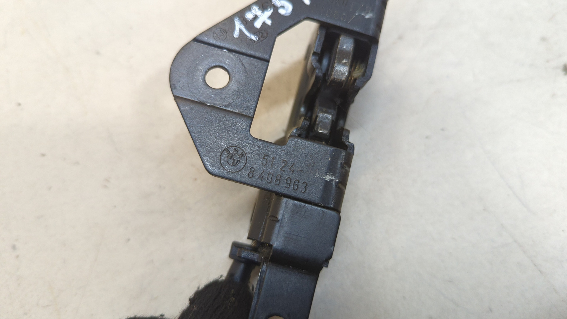 Замок багажника