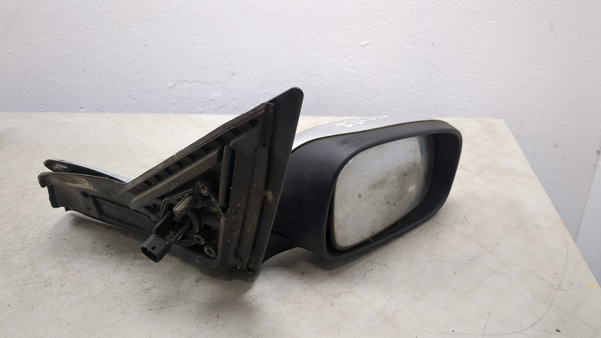 Зеркало правое электрическое