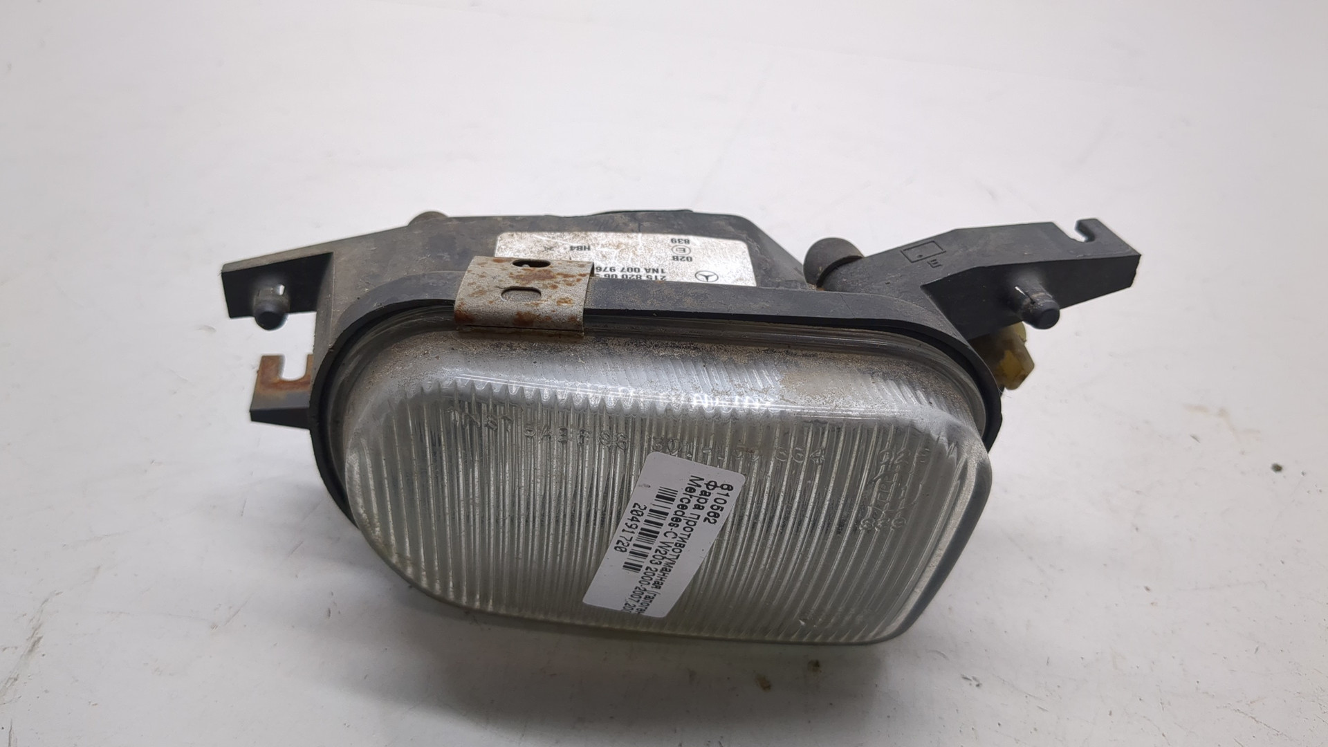 Фара противотуманная правая