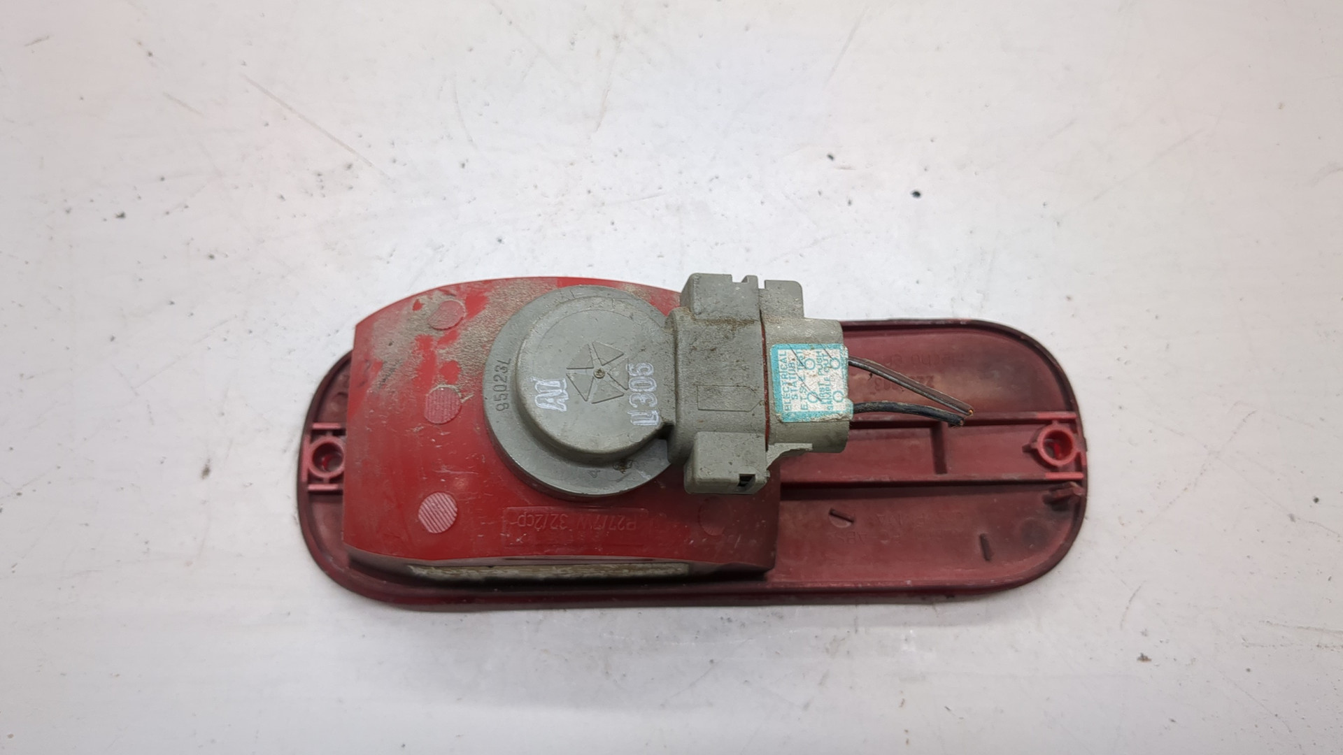 Фара противотуманная левая