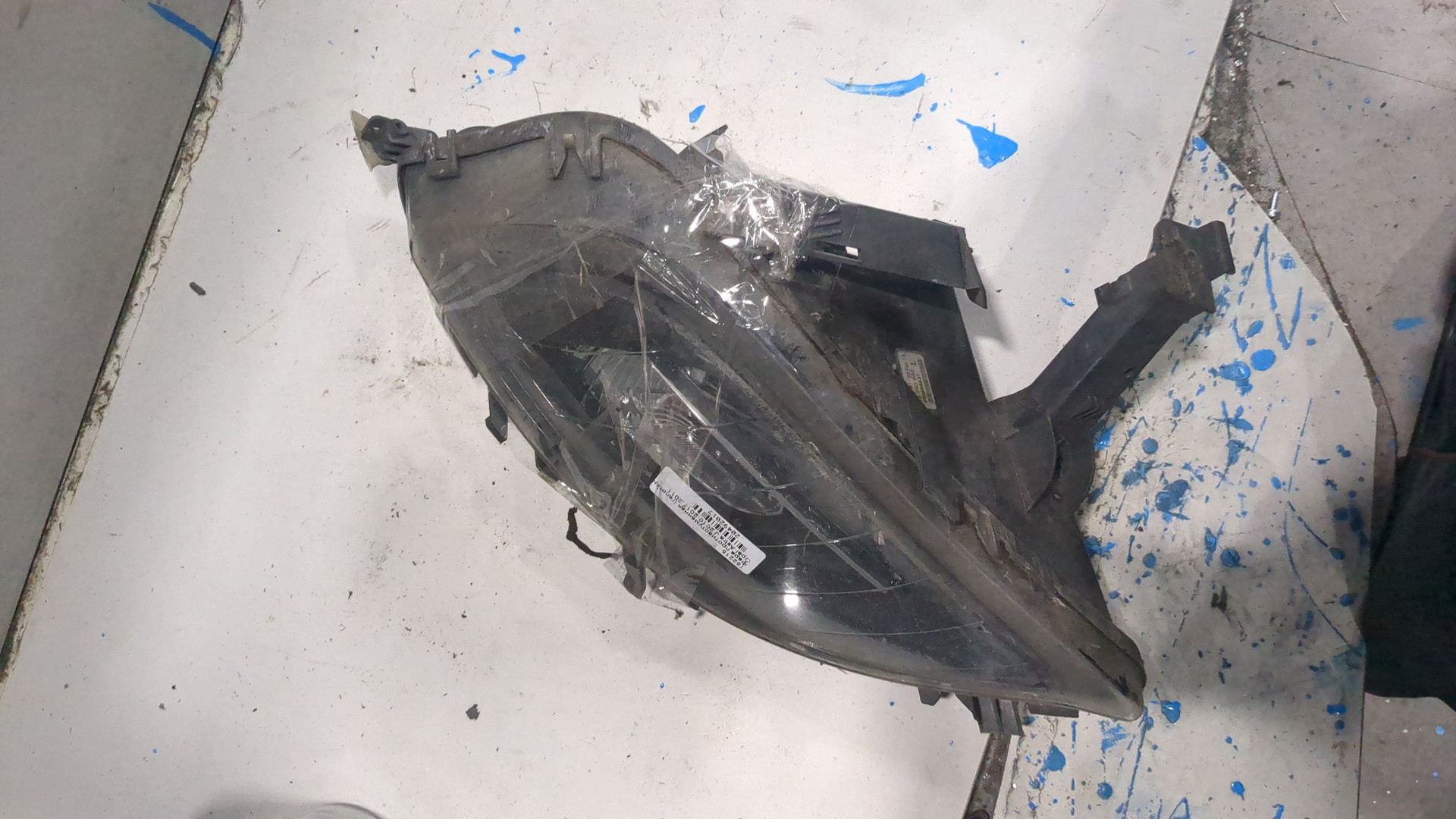 Фара противотуманная левая