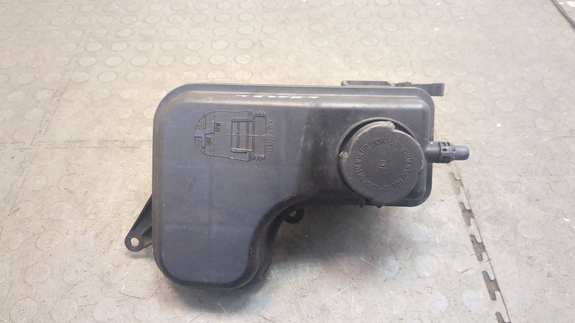 Бачок расширительный