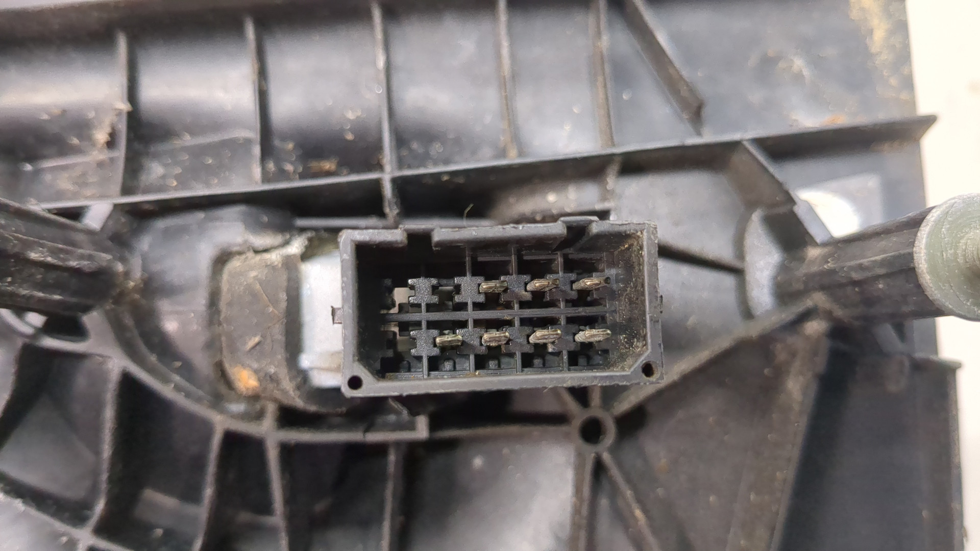 Зеркало правое электрическое