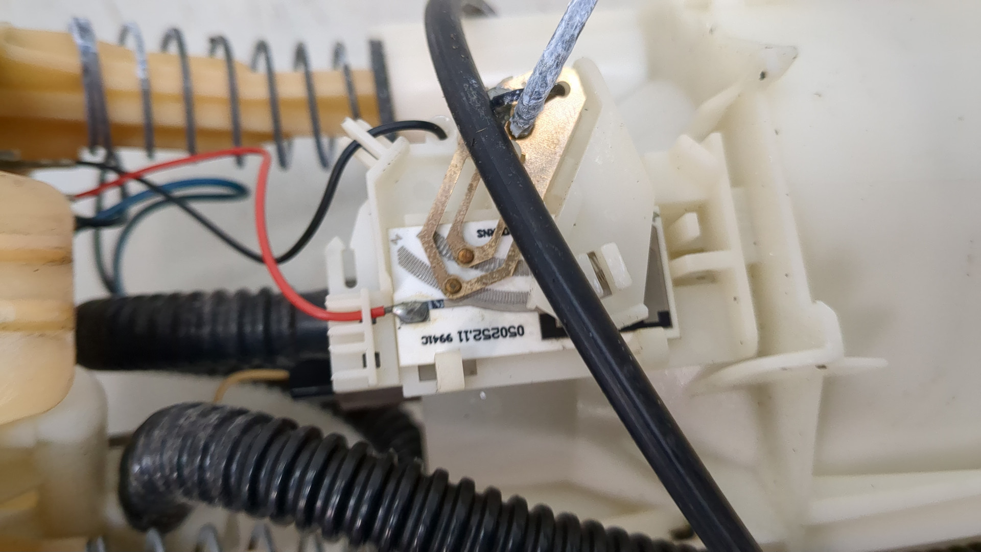 Насос топливный электрический