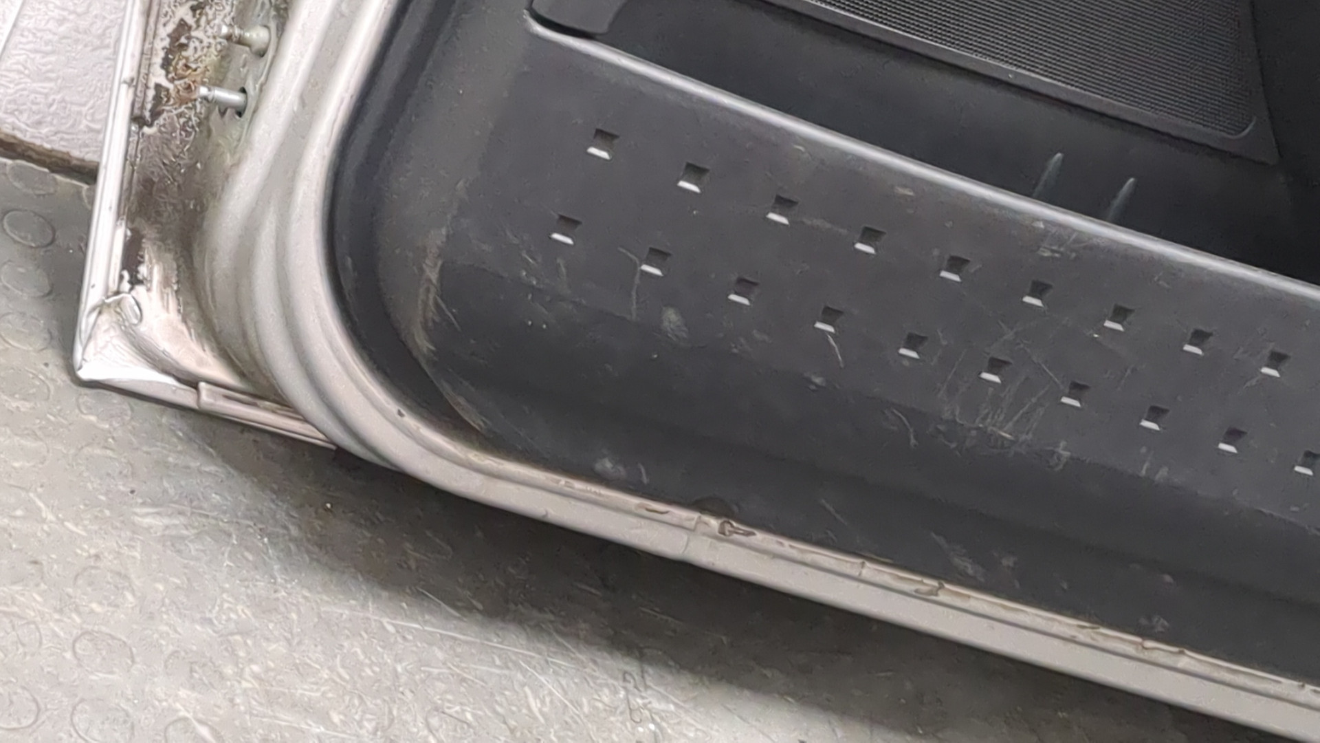 Дверь передняя правая