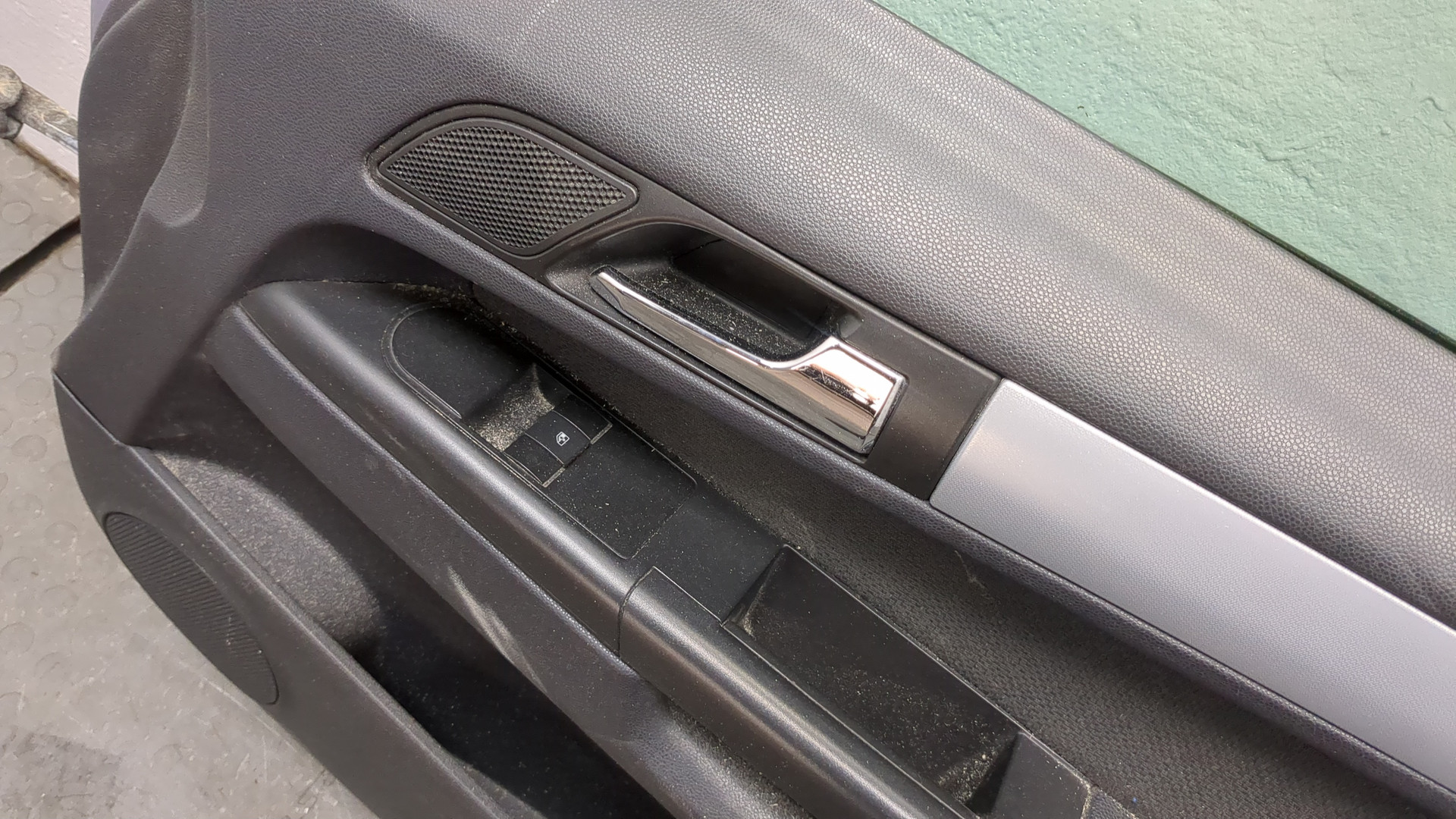 Дверь передняя правая