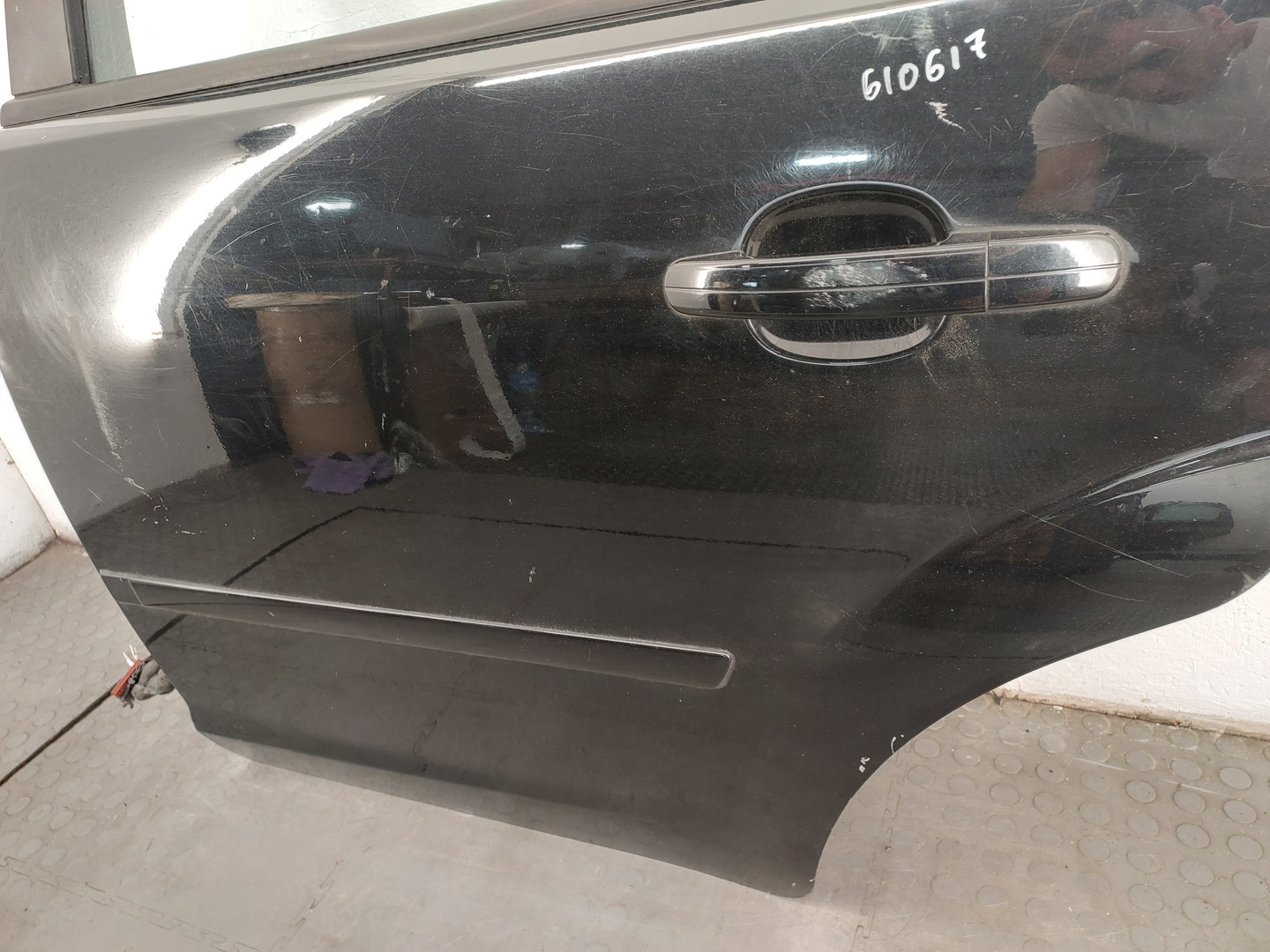 Дверь задняя левая