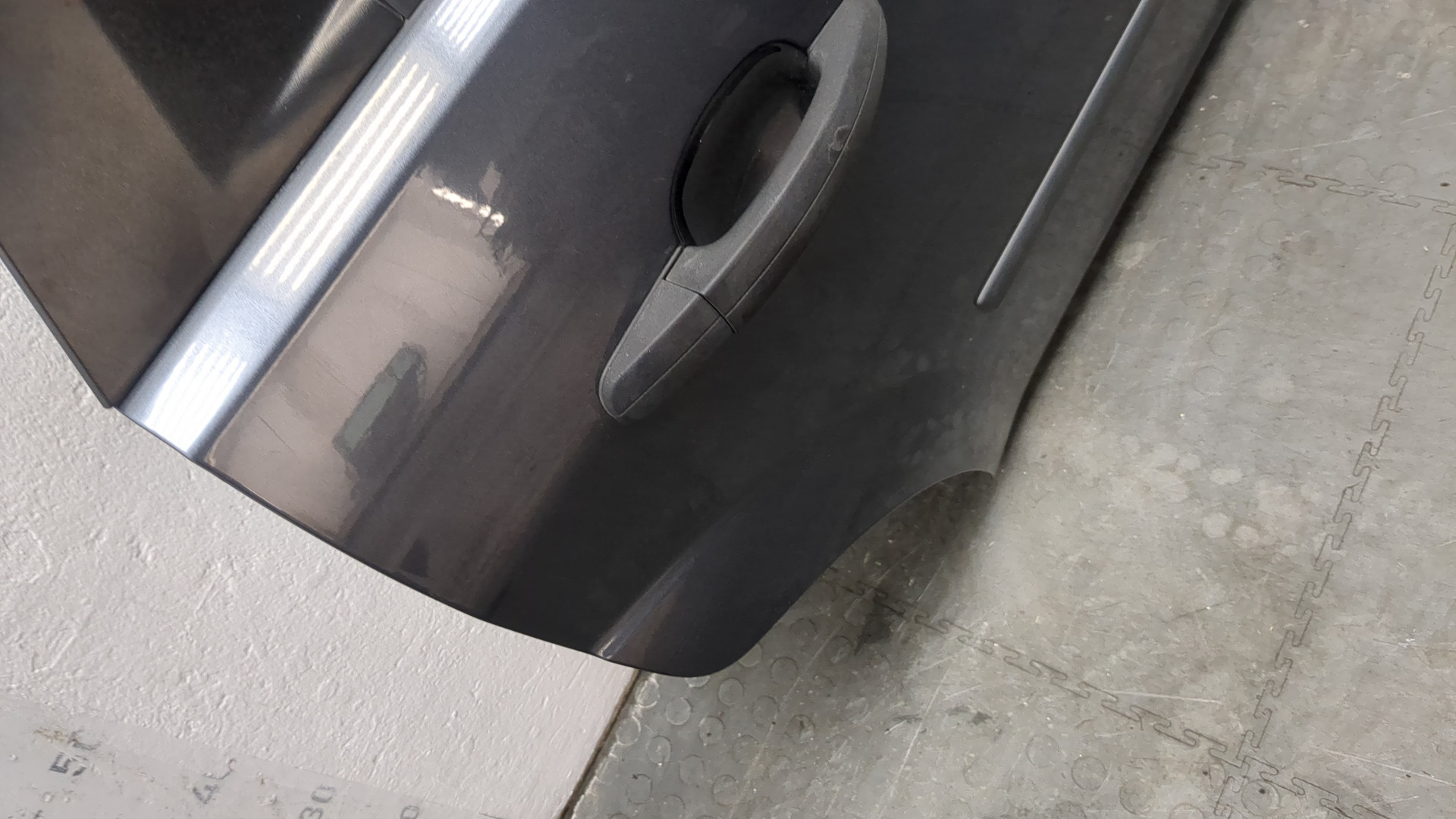 Дверь задняя правая