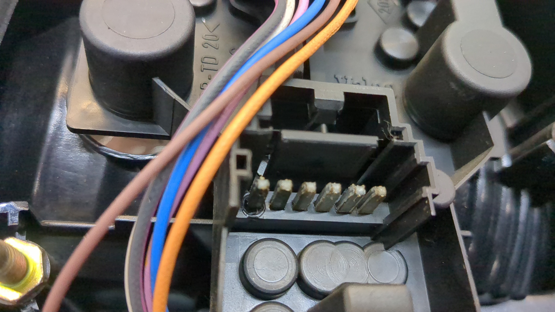 Фонарь задний левый