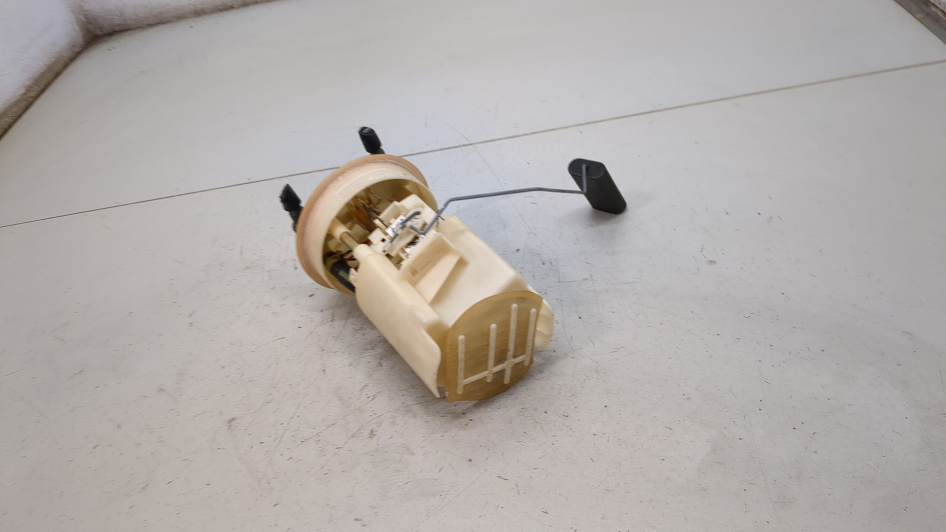 Насос топливный электрический