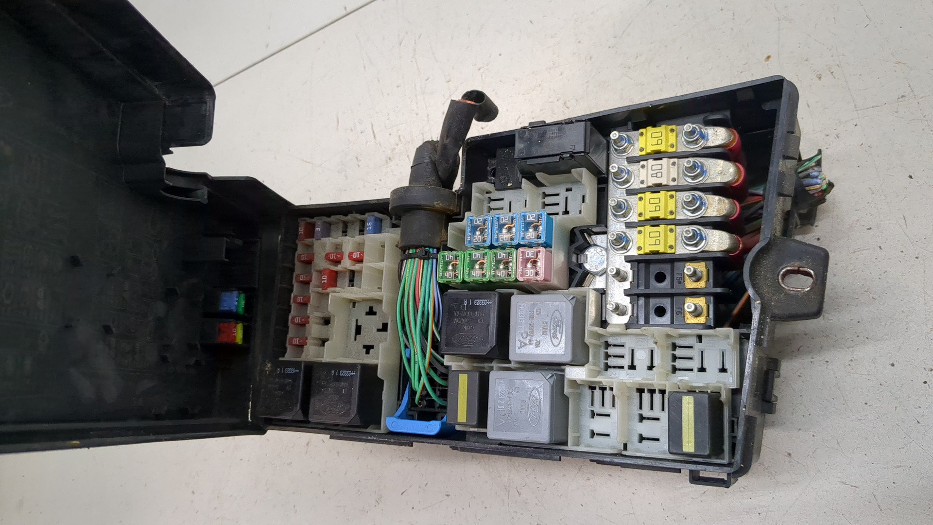 Блок предохранителей