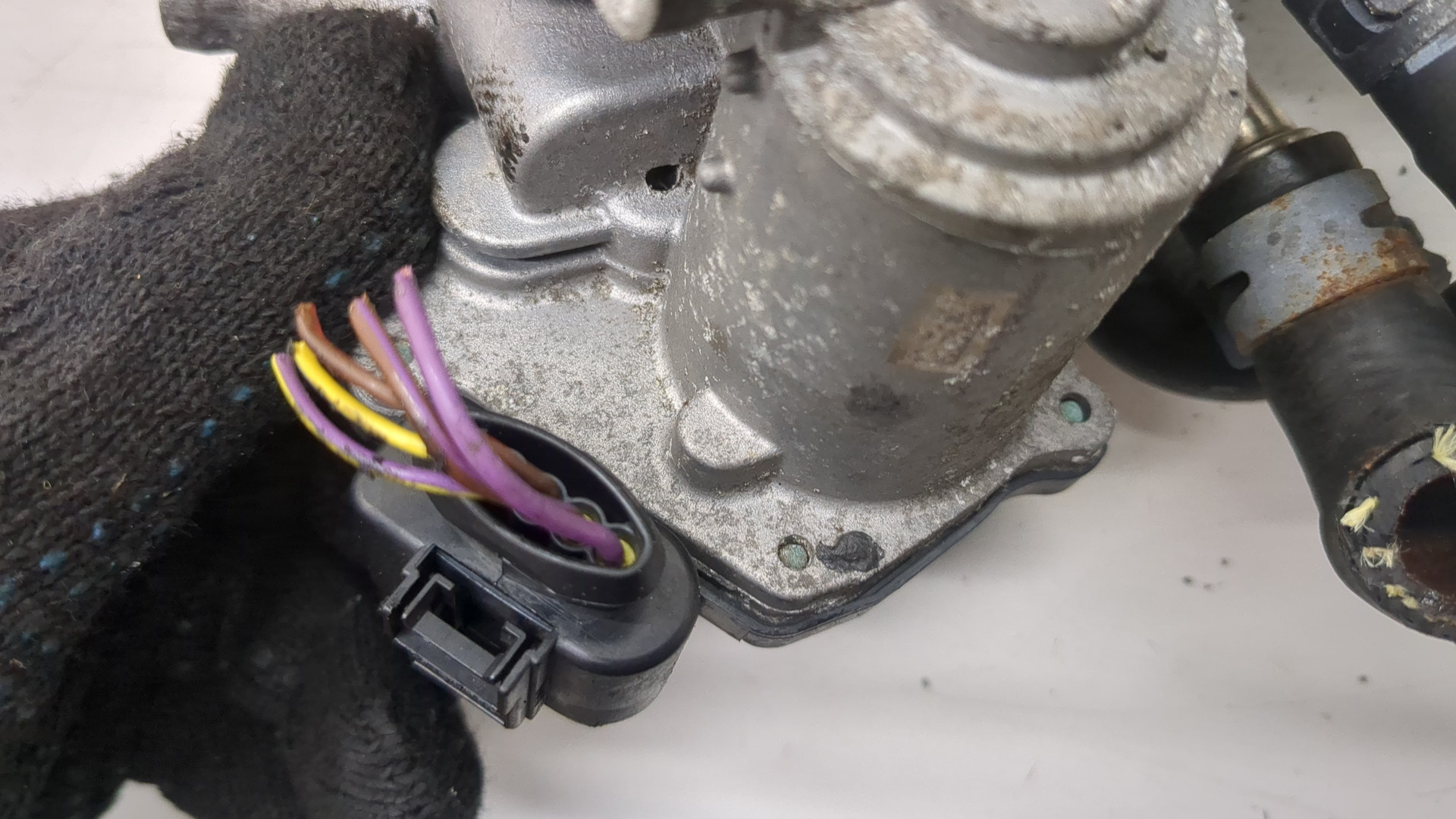 Заслонка дроссельная электрическая