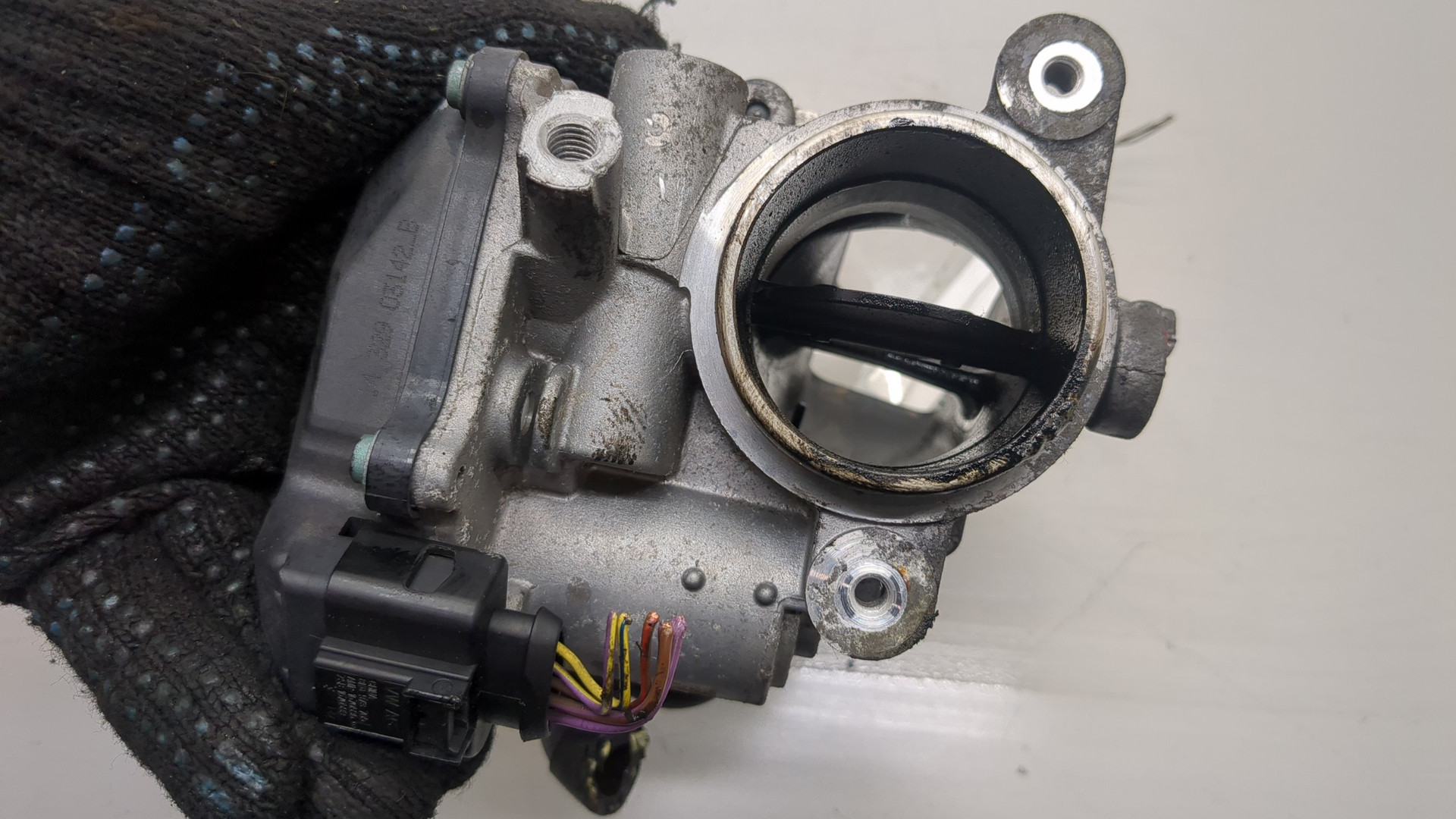 Заслонка дроссельная электрическая